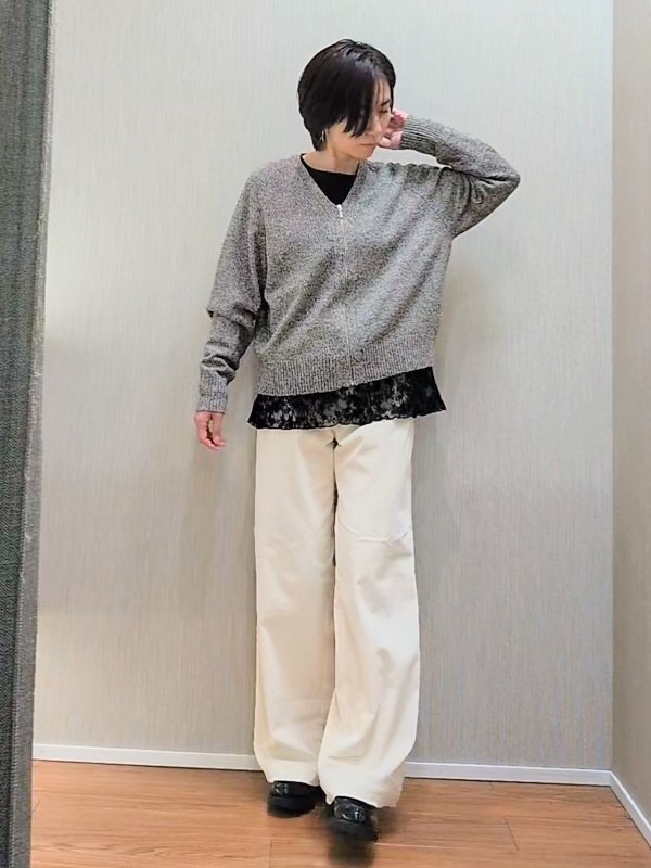 ミズタさんの「UNTITLED｜【アンサンブル可/秋羽織り】杢調ジップカーディガン」を使ったコーディネート