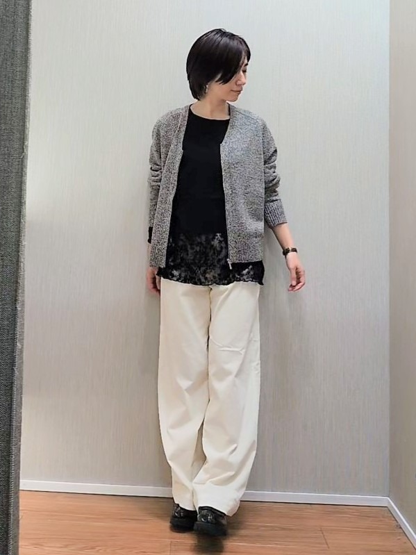 ミズタさんの「UNTITLED｜【アンサンブル可/秋羽織り】杢調ジップカーディガン」を使ったコーディネート