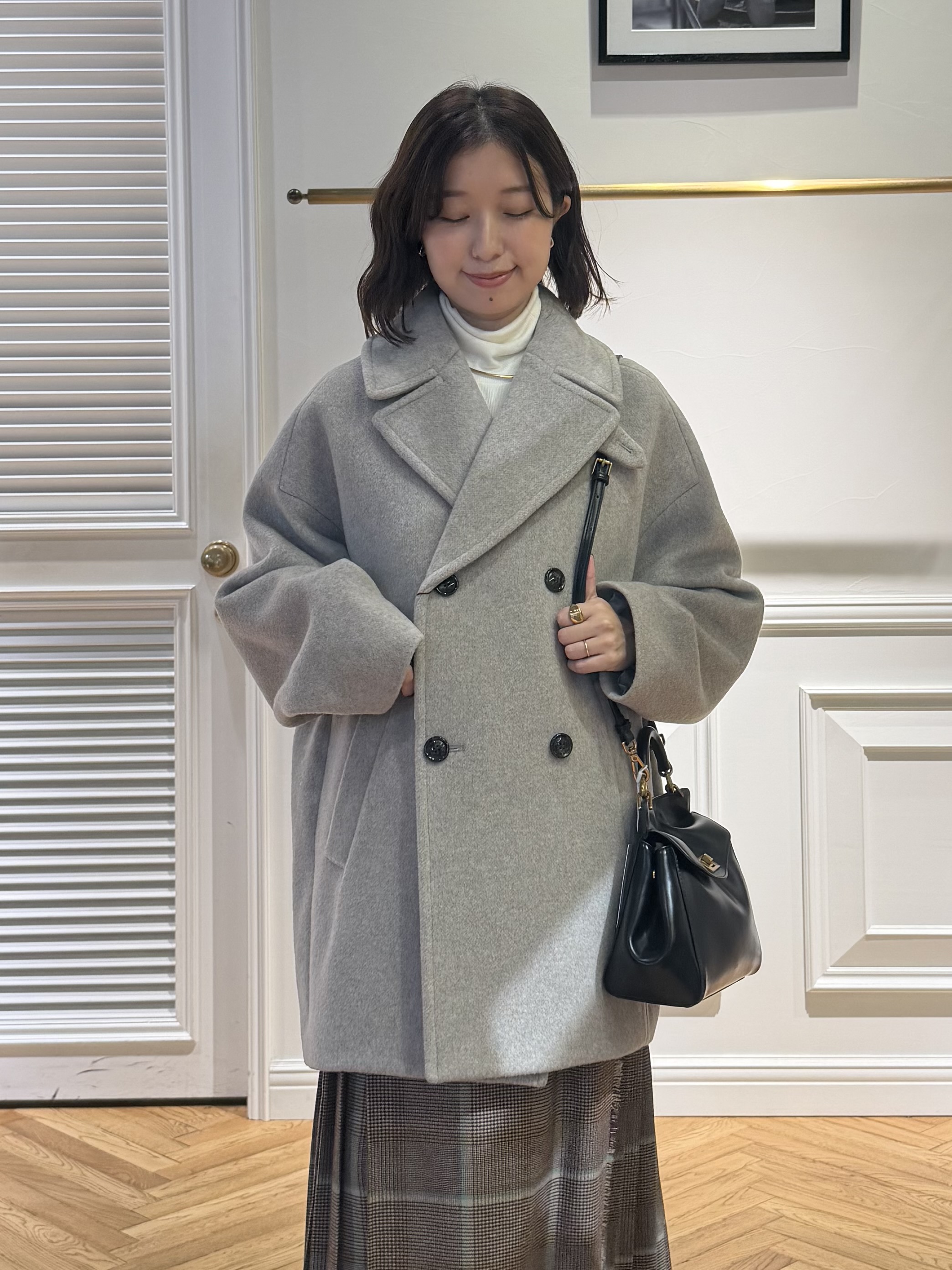 つじ まこさんの「DRESSTERIOR｜ホカウル タートルネック」を使ったコーディネート
