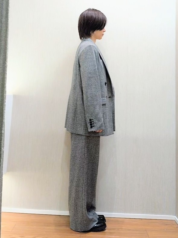 ミズタさんの「UNTITLED｜【セットアップ可/ウエストゴム】ウールドロストパンツ」を使ったコーディネート