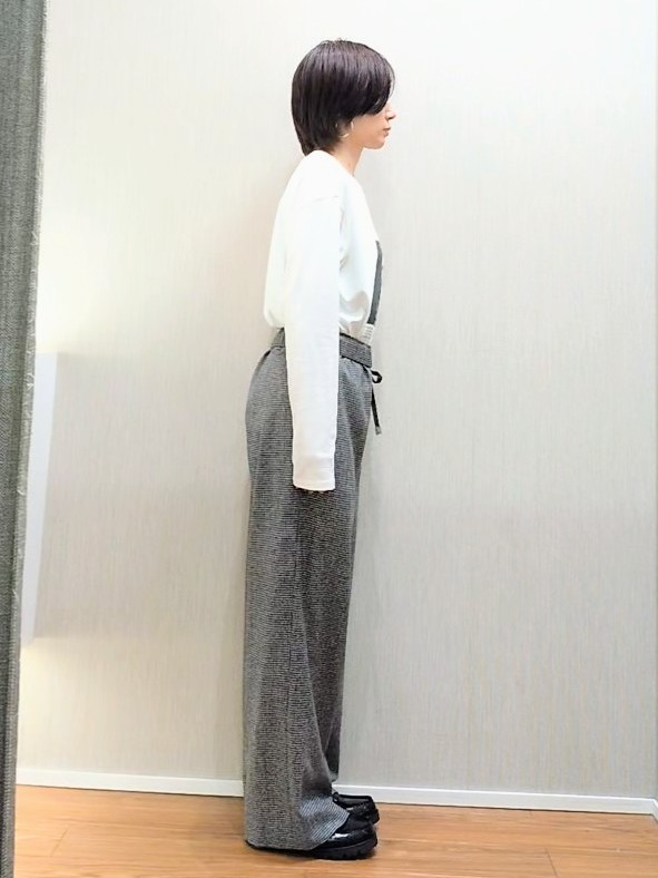 ミズタさんの「UNTITLED｜【セットアップ可/ウエストゴム】ウールドロストパンツ」を使ったコーディネート