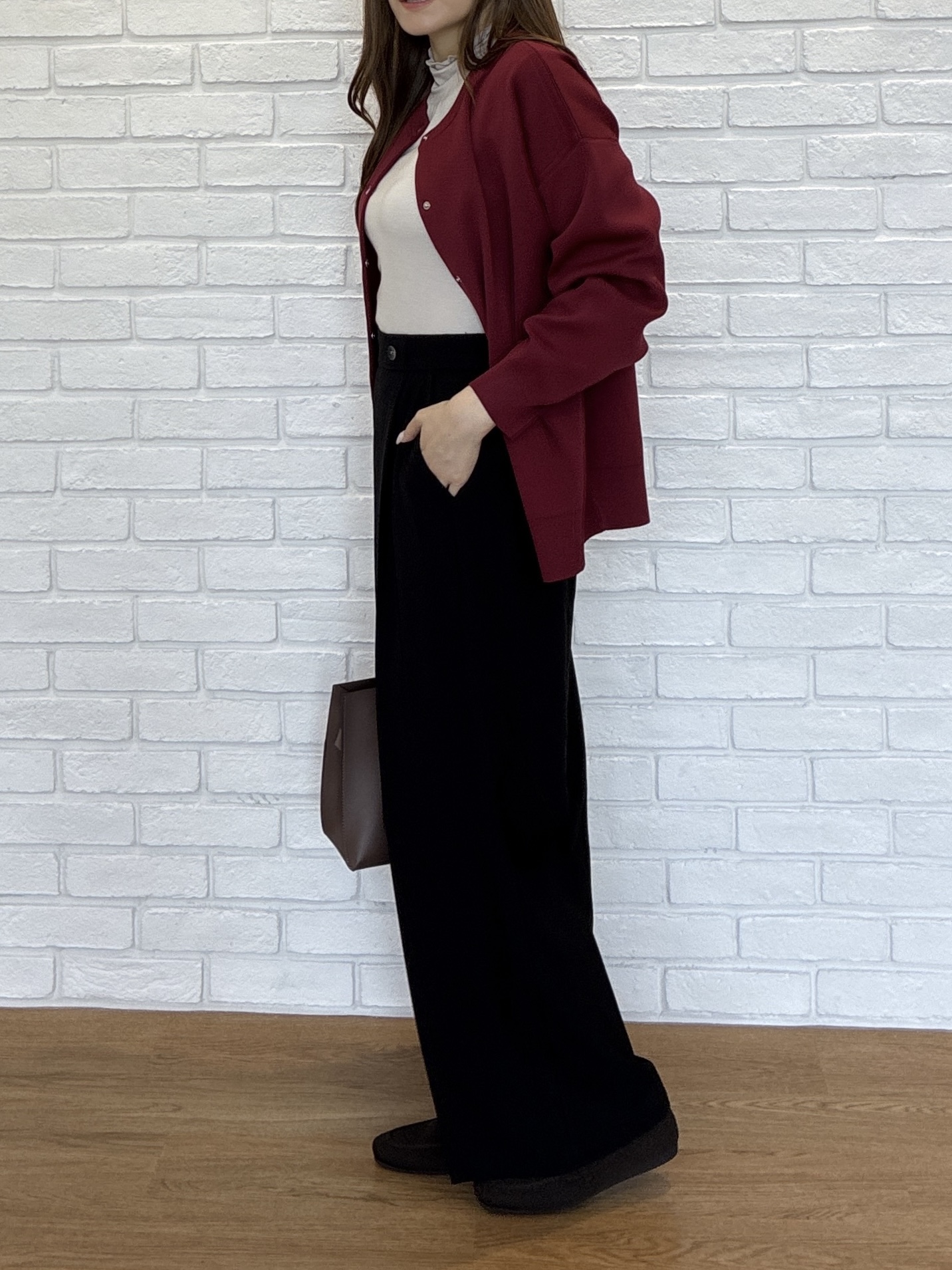 sayaさんの「SHOO･LA･RUE｜【セットアップ可/洗濯機可】軽やかに羽織れる スポンディッシュ ニットカーディガン」を使ったコーディネート