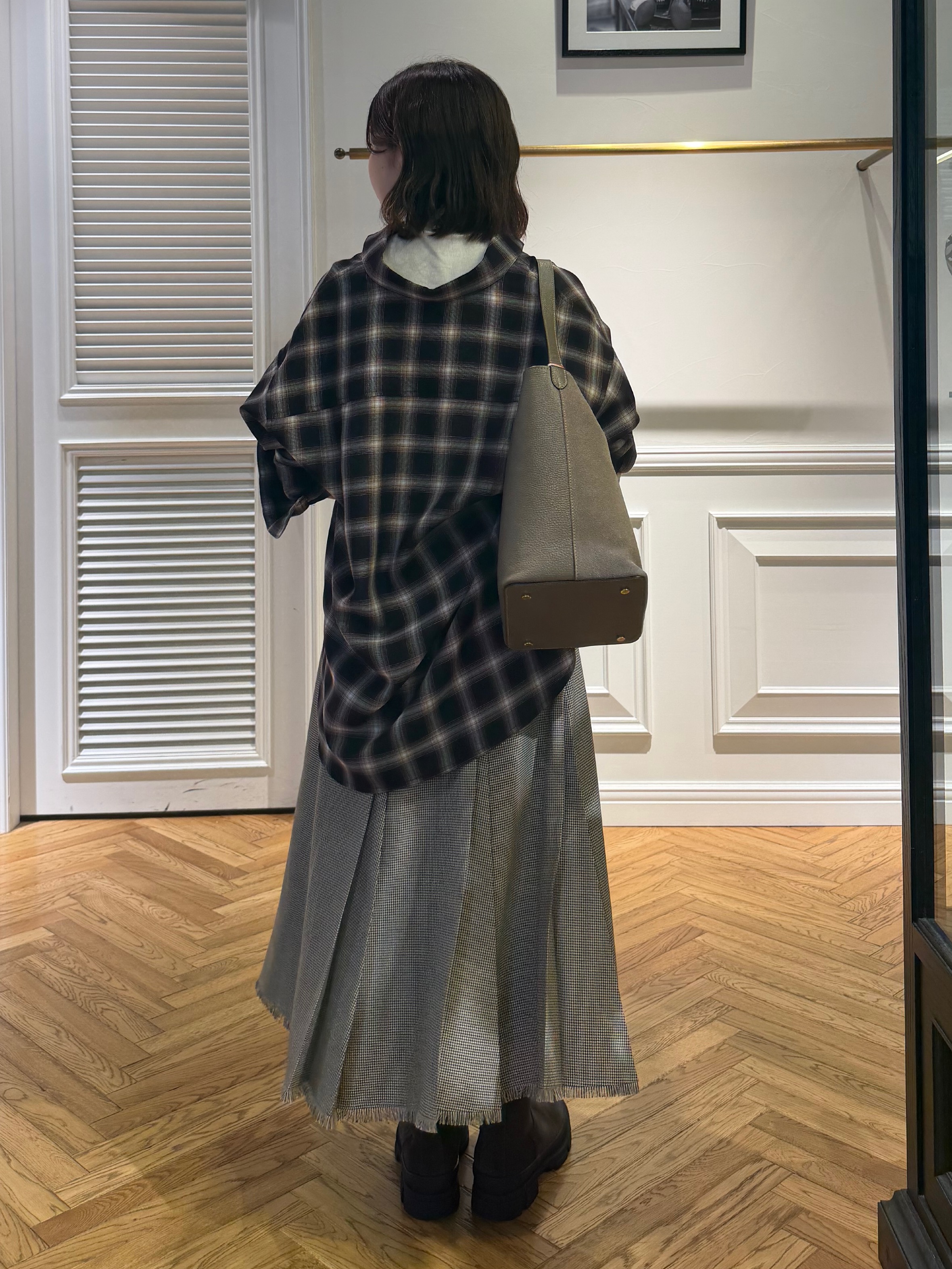 つじ まこさんの「DRESSTERIOR｜ホカウル タートルネック」を使ったコーディネート