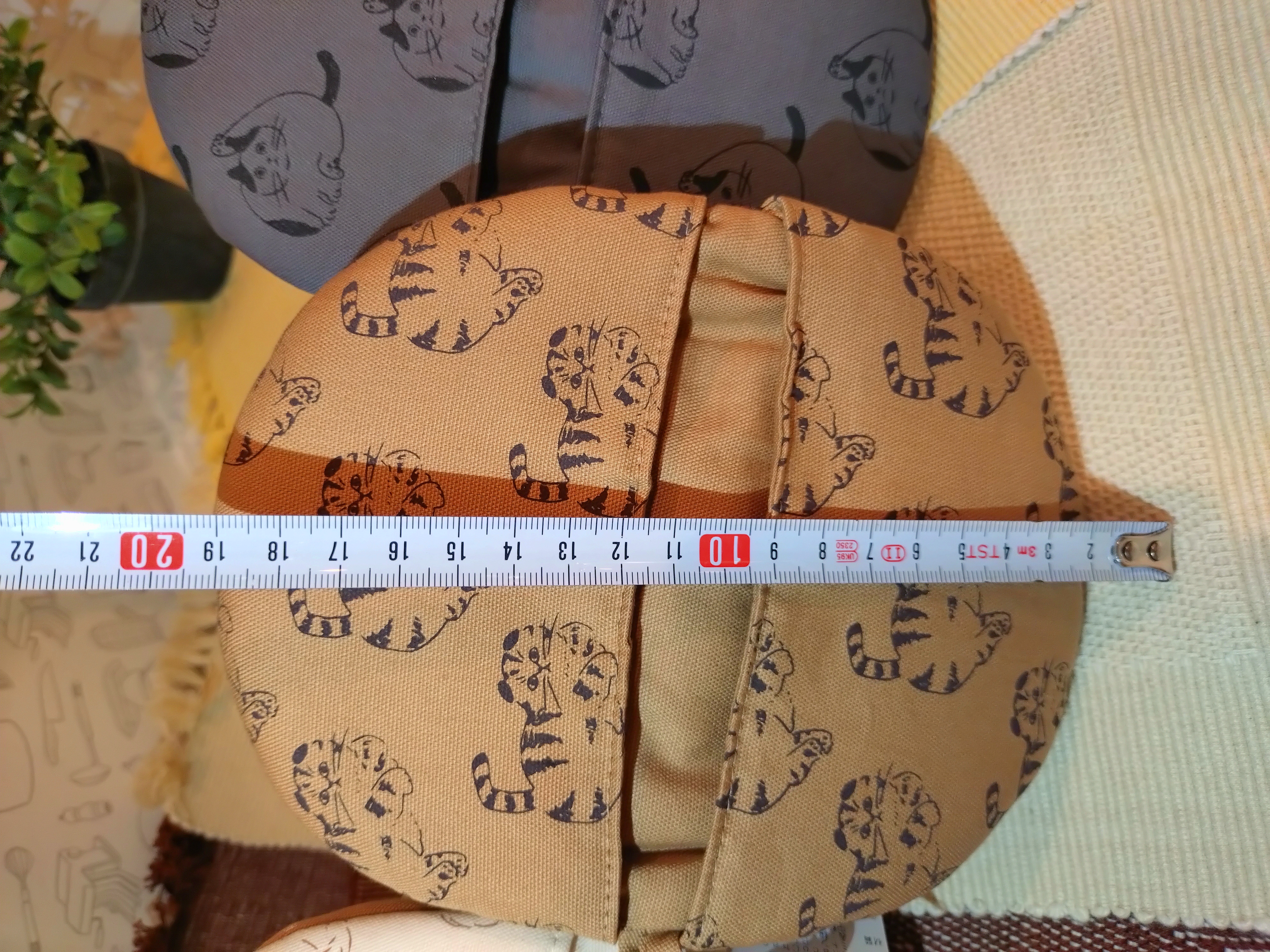 PANタナカさんの「212 KITCHEN STORE｜chaco chaco (チャコチャコ) ミトン GY」を使ったコーディネート