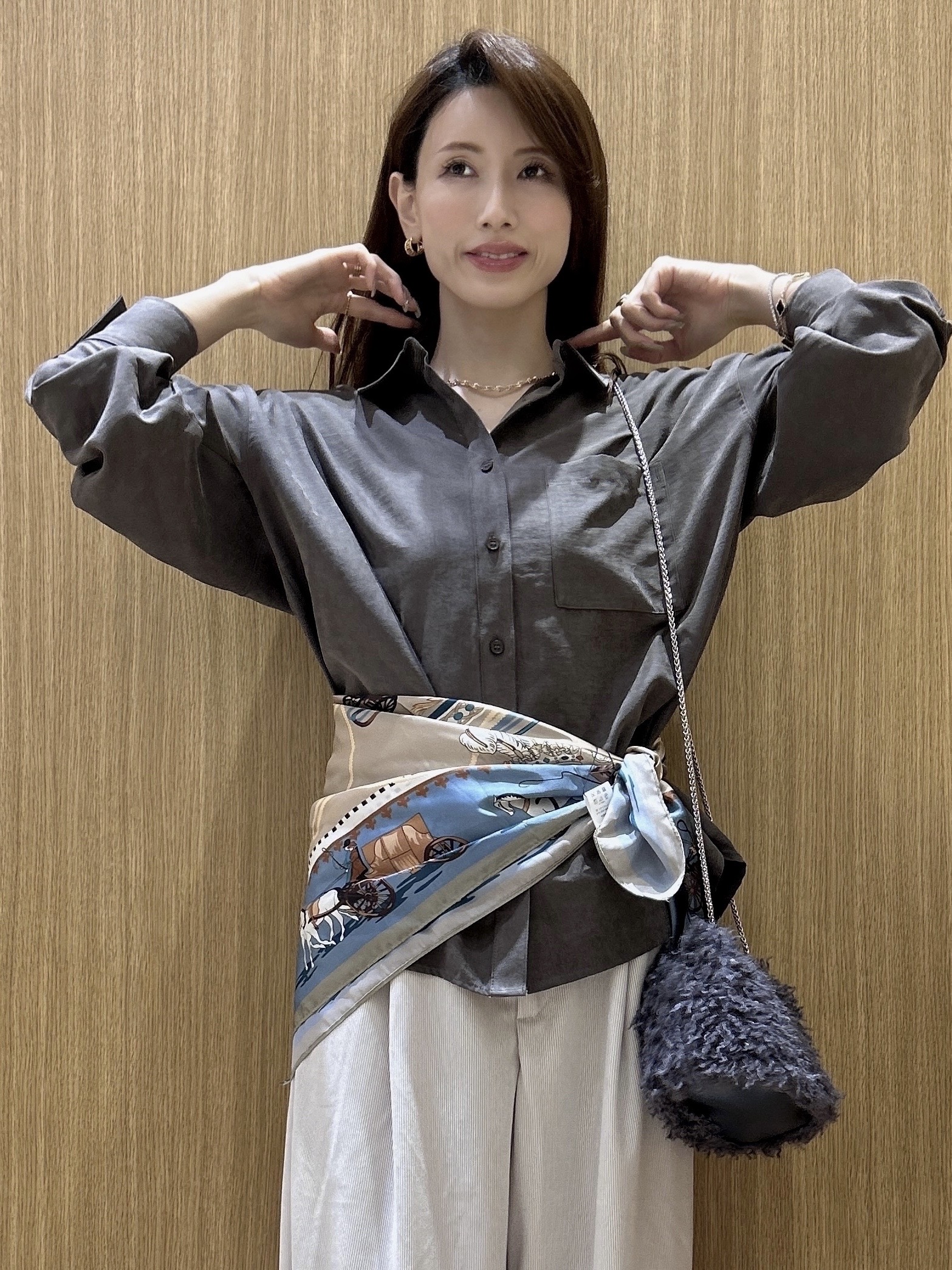maiさんの「OPAQUE.CLIP｜スエードタッチシャツ【洗濯機OK】」を使ったコーディネート
