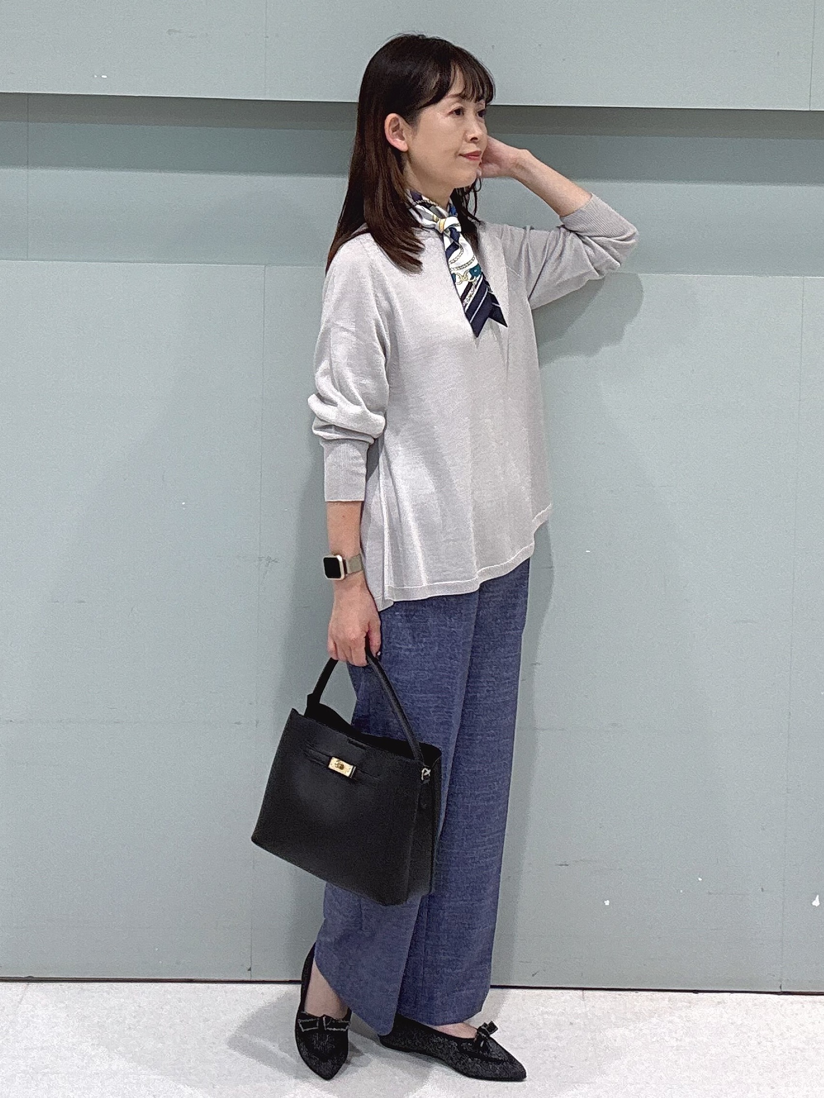 makiさんの「UNTITLED｜【きれいに体型カバー/8色展開】Aラインシルエットニットプルオーバー」を使ったコーディネート