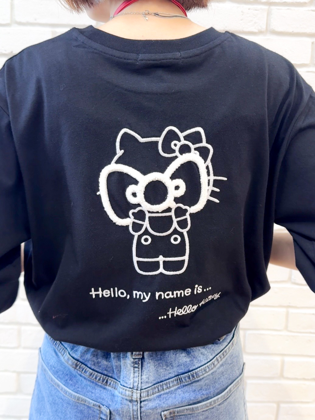 𝐜𝐡𝐢𝐤𝐚さんの「SHOO･LA･RUE｜【HELLO KITTYコラボ】刺繍ロンT」を使ったコーディネート