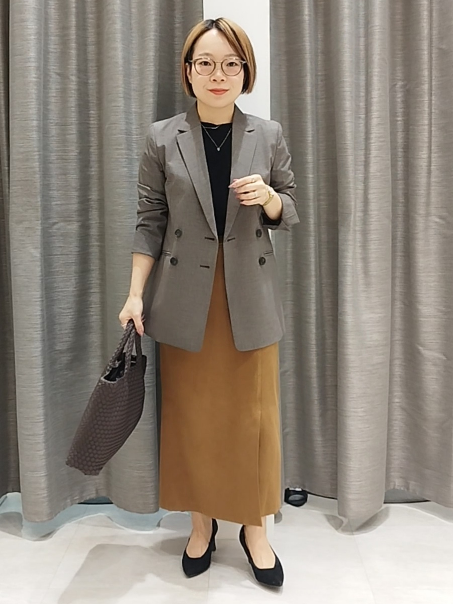 s u g iさんの「UNTITLED｜【セットアップ可/秋羽織り/お仕事スーツ】ウールブレンドダブルジャケット」を使ったコーディネート