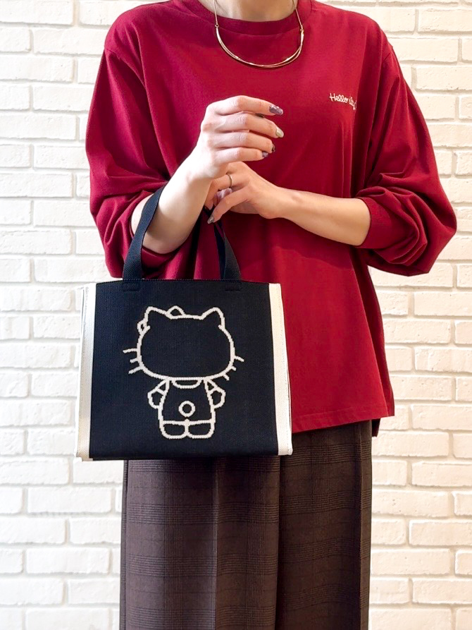 𝐜𝐡𝐢𝐤𝐚さんの「SHOO･LA･RUE｜【HELLO KITTYコラボ】刺繍ロンT」を使ったコーディネート