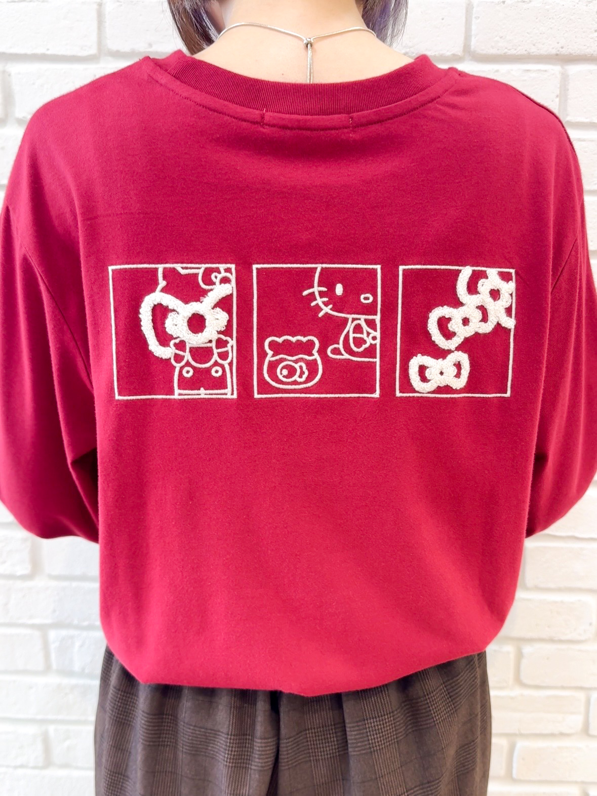 𝐜𝐡𝐢𝐤𝐚さんの「SHOO･LA･RUE｜【HELLO KITTYコラボ】刺繍ロンT」を使ったコーディネート