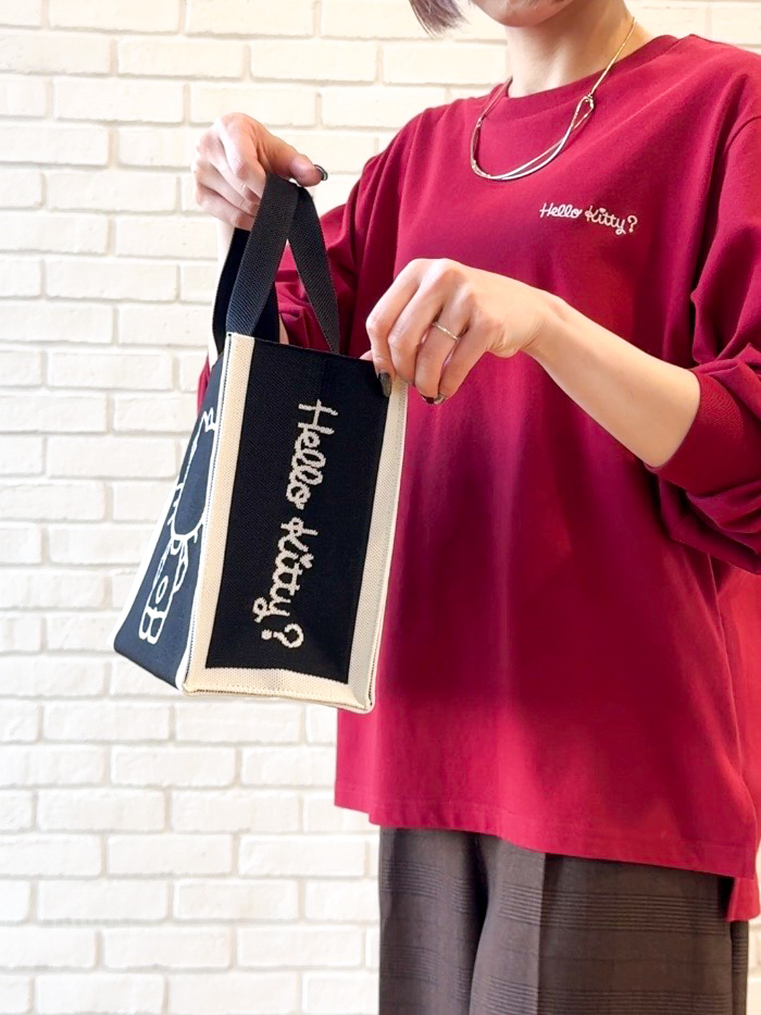 𝐜𝐡𝐢𝐤𝐚さんの「SHOO･LA･RUE｜【HELLO KITTYコラボ】刺繍ロンT」を使ったコーディネート