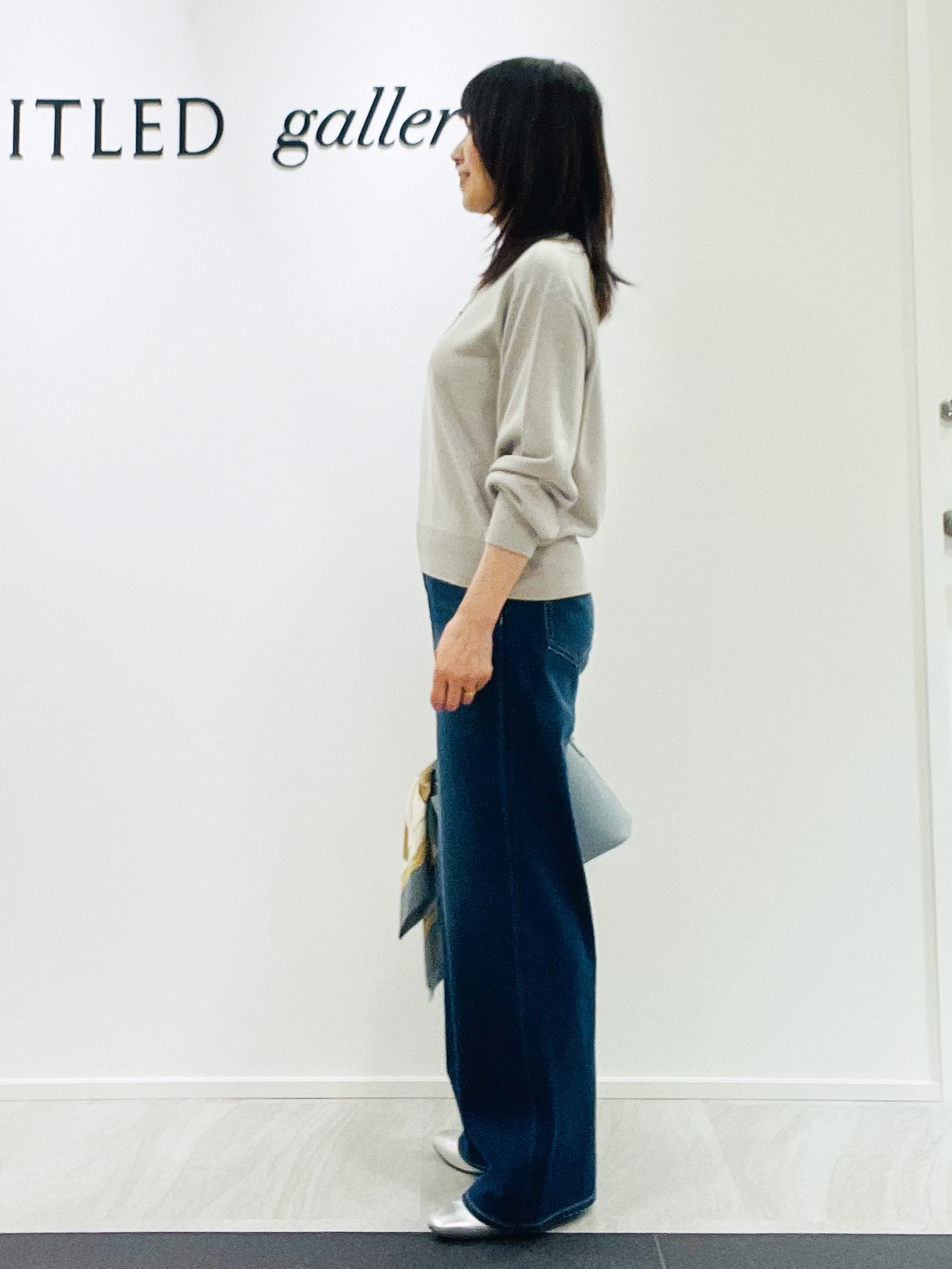 めいさんの「UNTITLED｜【大人の抜け感/8色展開】ボリュームスリーブニットプルオーバー」を使ったコーディネート