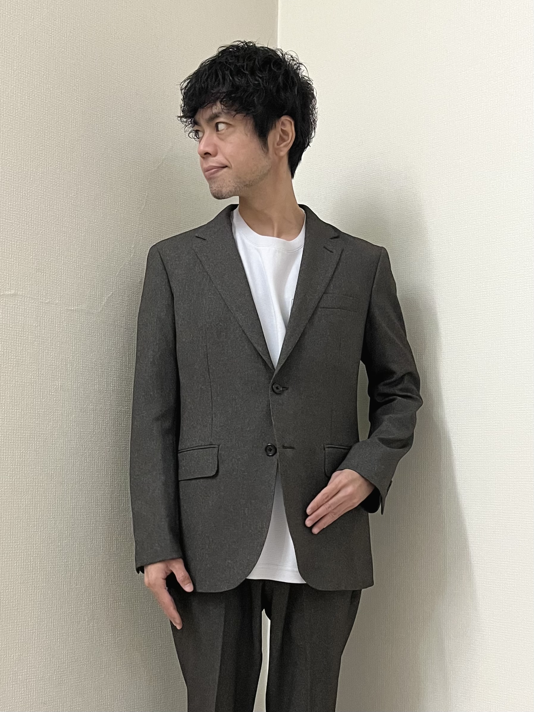 URAさんの「TAKEO KIKUCHI｜ウールライクキャットフット ジャケット」を使ったコーディネート