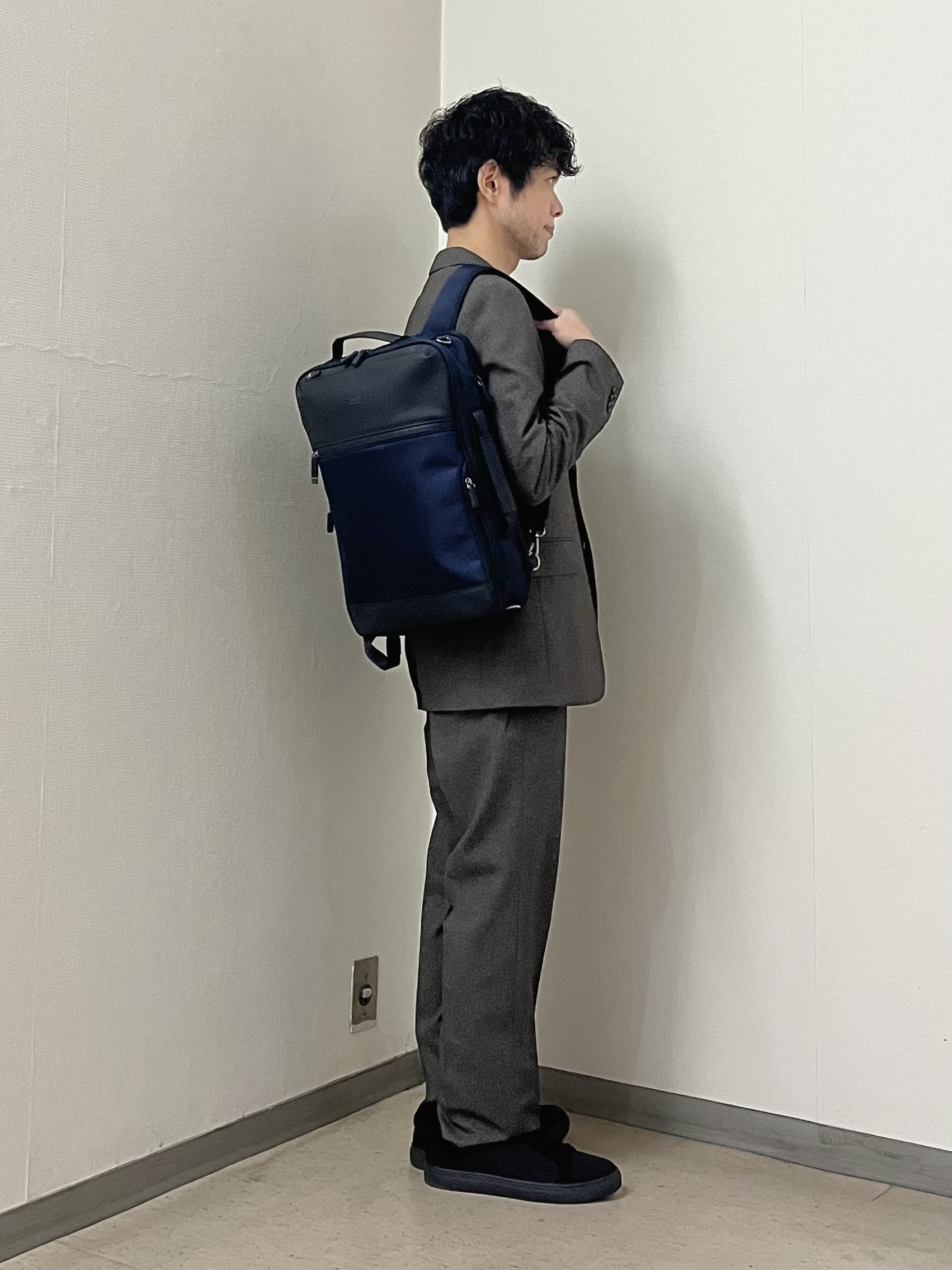 URAさんの「TAKEO KIKUCHI｜ウールライクキャットフット ジャケット」を使ったコーディネート