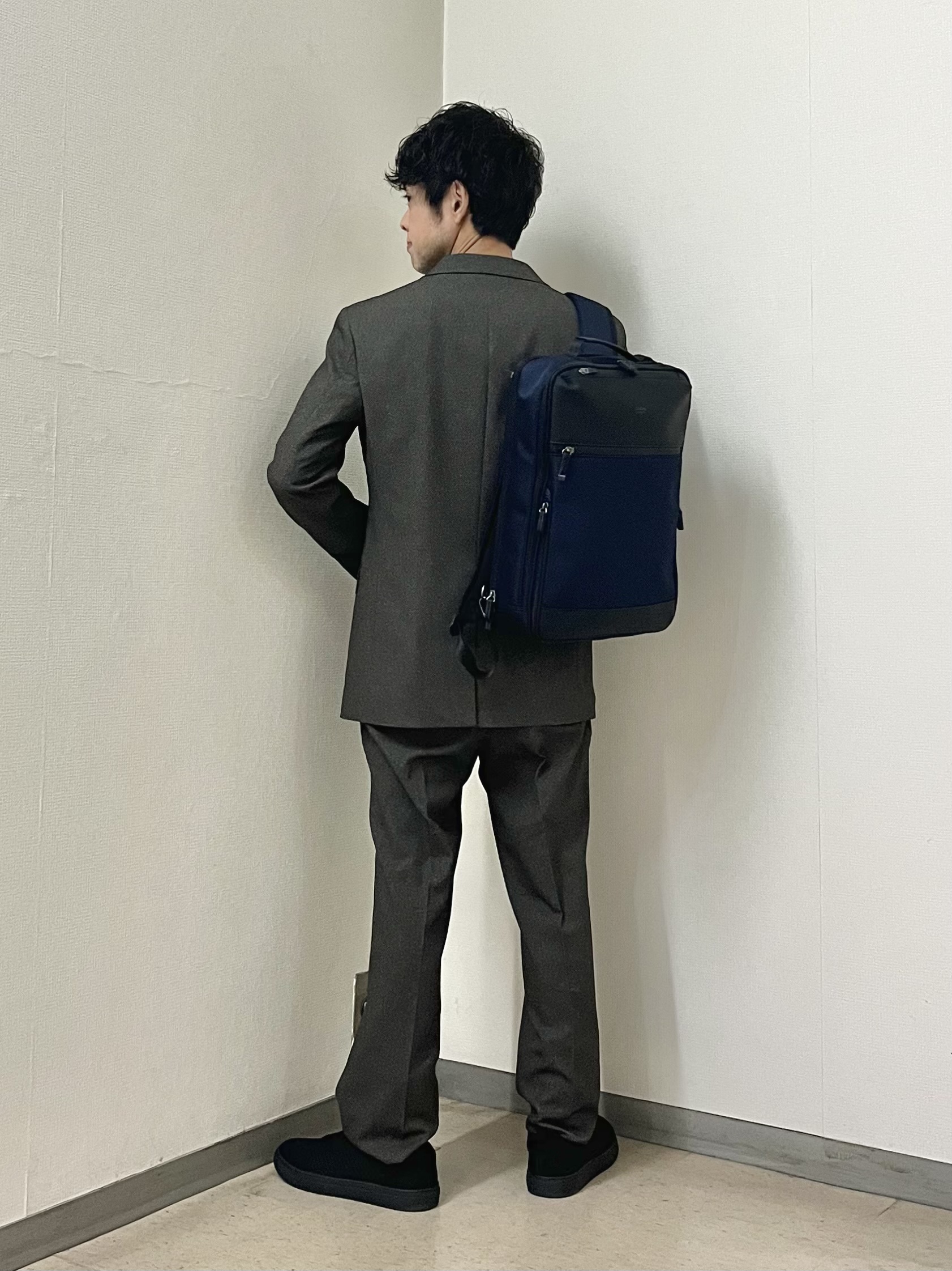 URAさんの「TAKEO KIKUCHI｜ウールライクキャットフット ジャケット」を使ったコーディネート