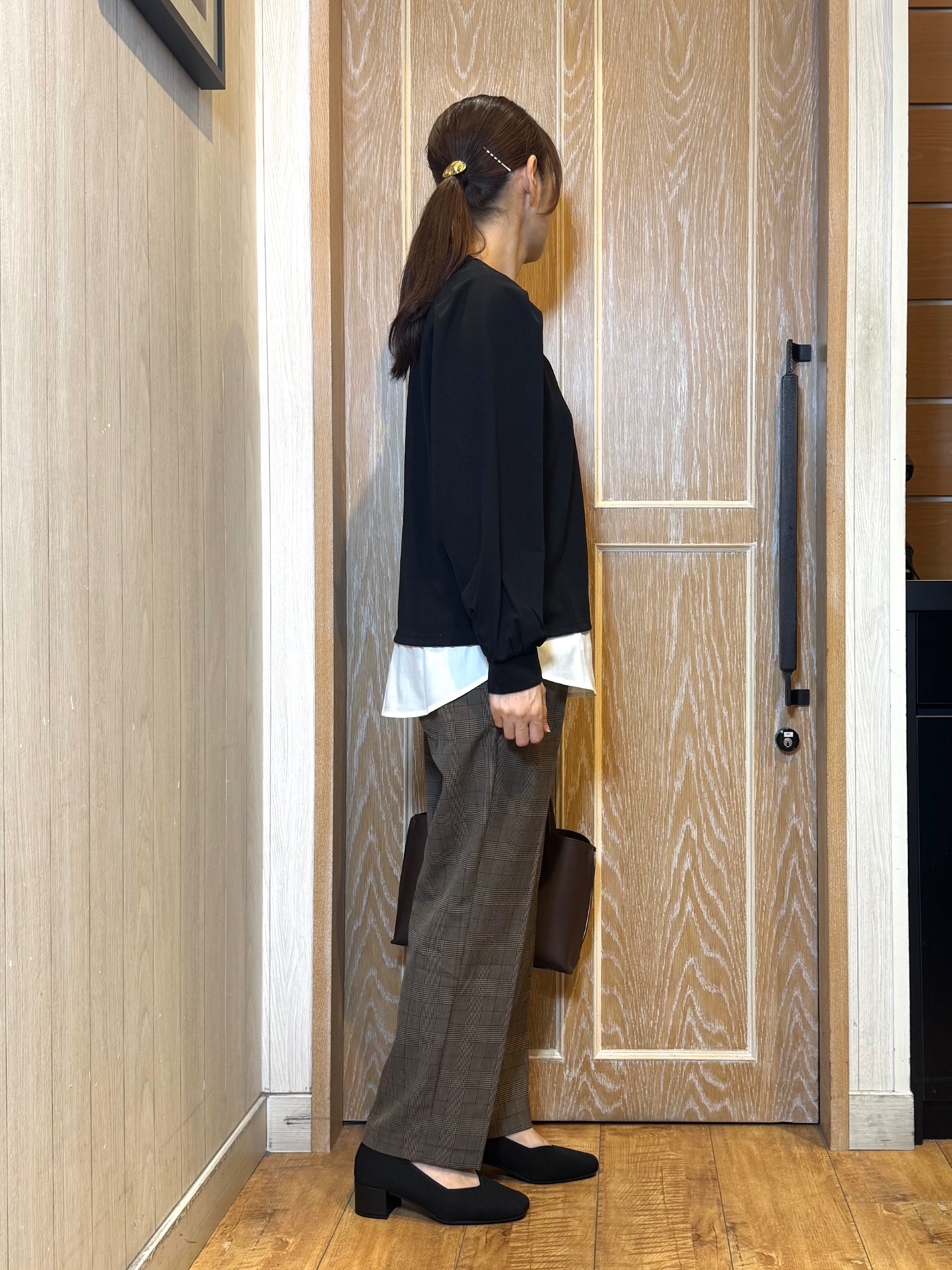 KAORIさんの「SHOO･LA･RUE｜【S-LL/洗濯機可】1枚で完成 アクセいらずのレイヤード風ブラウス」を使ったコーディネート