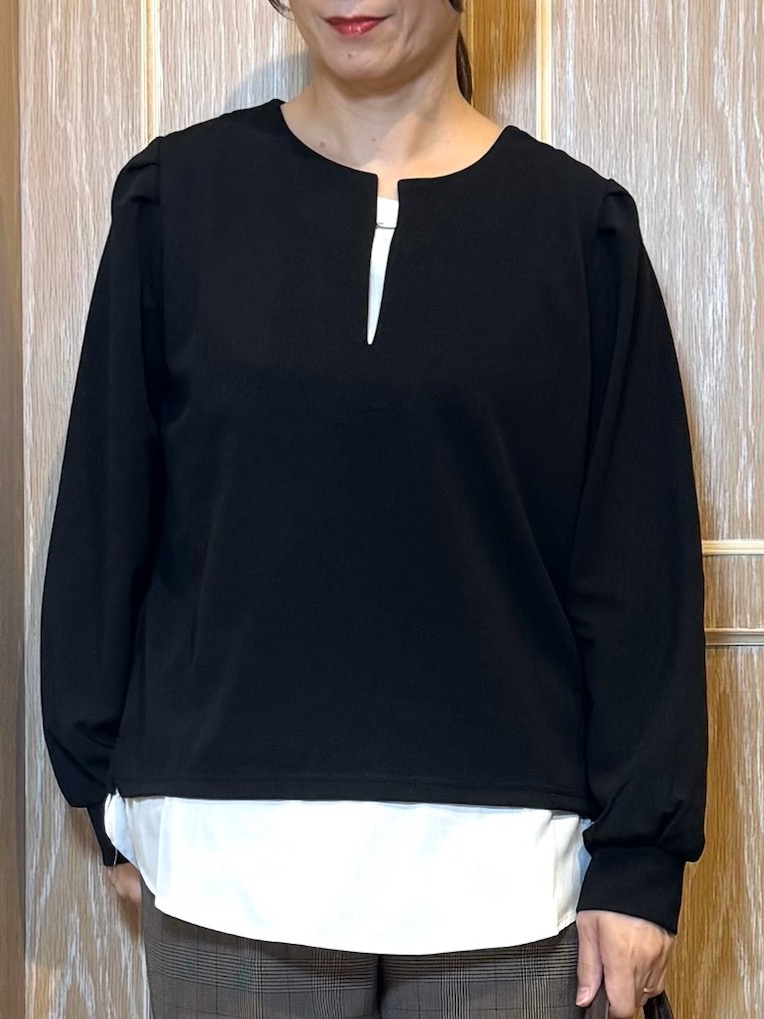 KAORIさんの「SHOO･LA･RUE｜【S-LL/洗濯機可】1枚で完成 アクセいらずのレイヤード風ブラウス」を使ったコーディネート