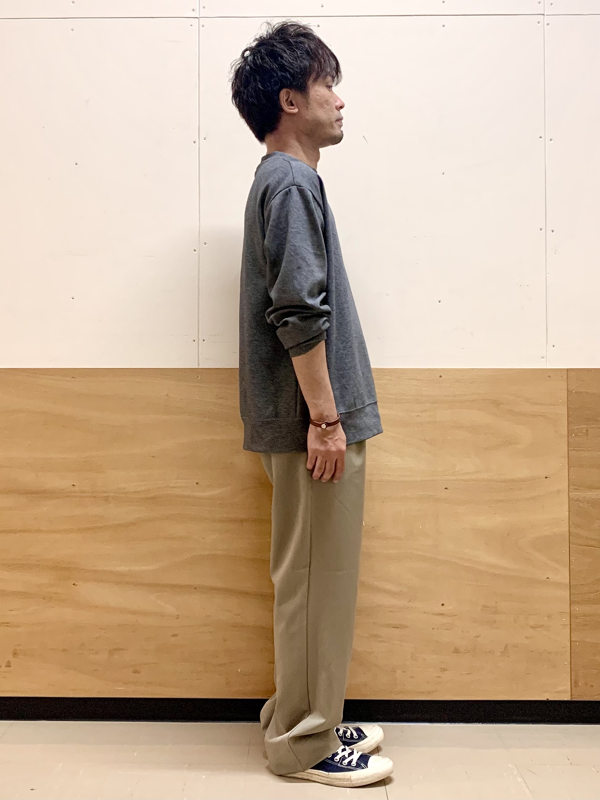 MATUさんの「THE SHOP TK｜【洗濯機OK／ユニセックス】ダンボール ロゴスウェット」を使ったコーディネート