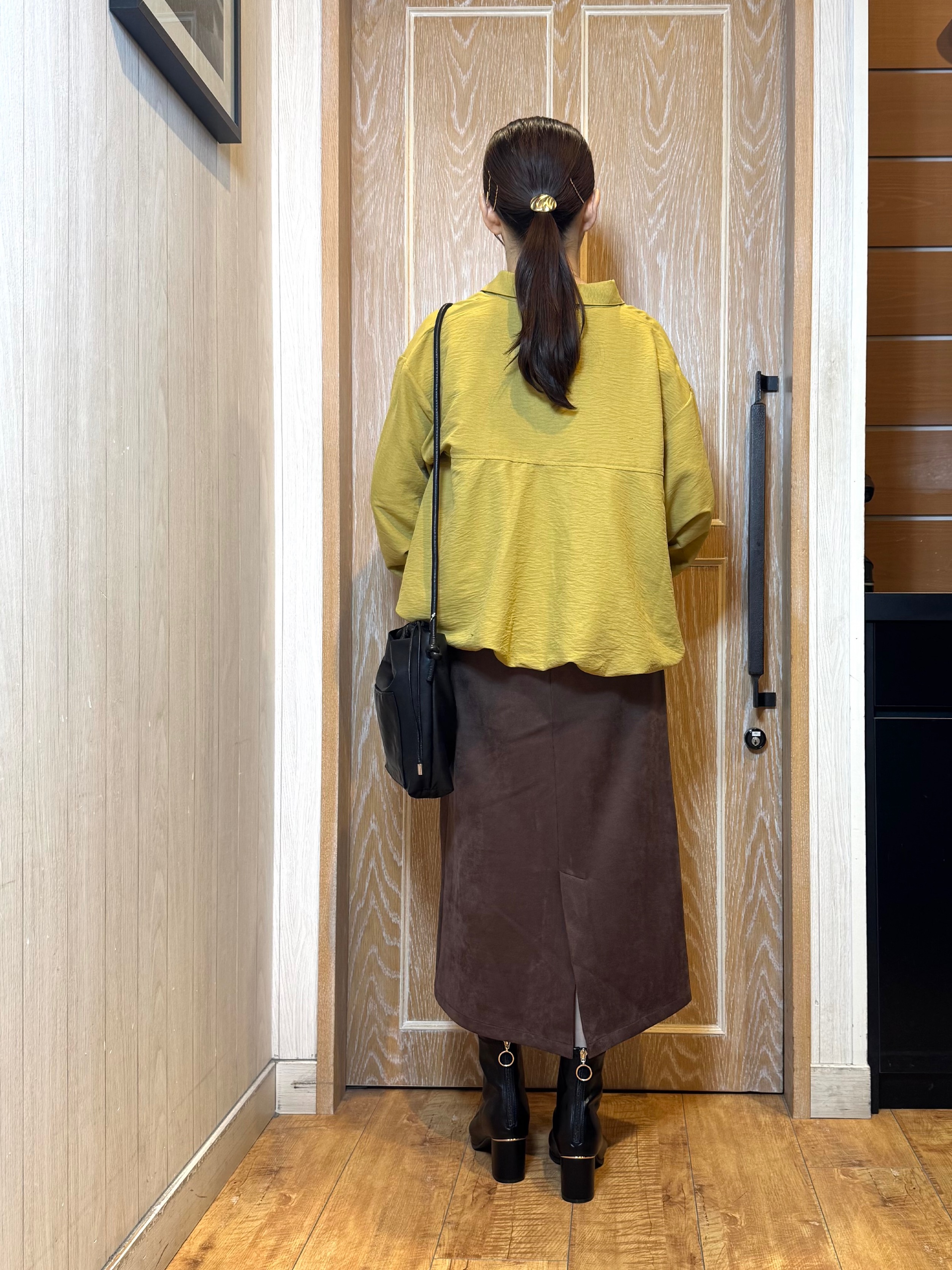 KAORIさんの「SHOO･LA･RUE｜【S-LL/洗濯機可】インせず即こなれる 裾バルーンシャツ」を使ったコーディネート