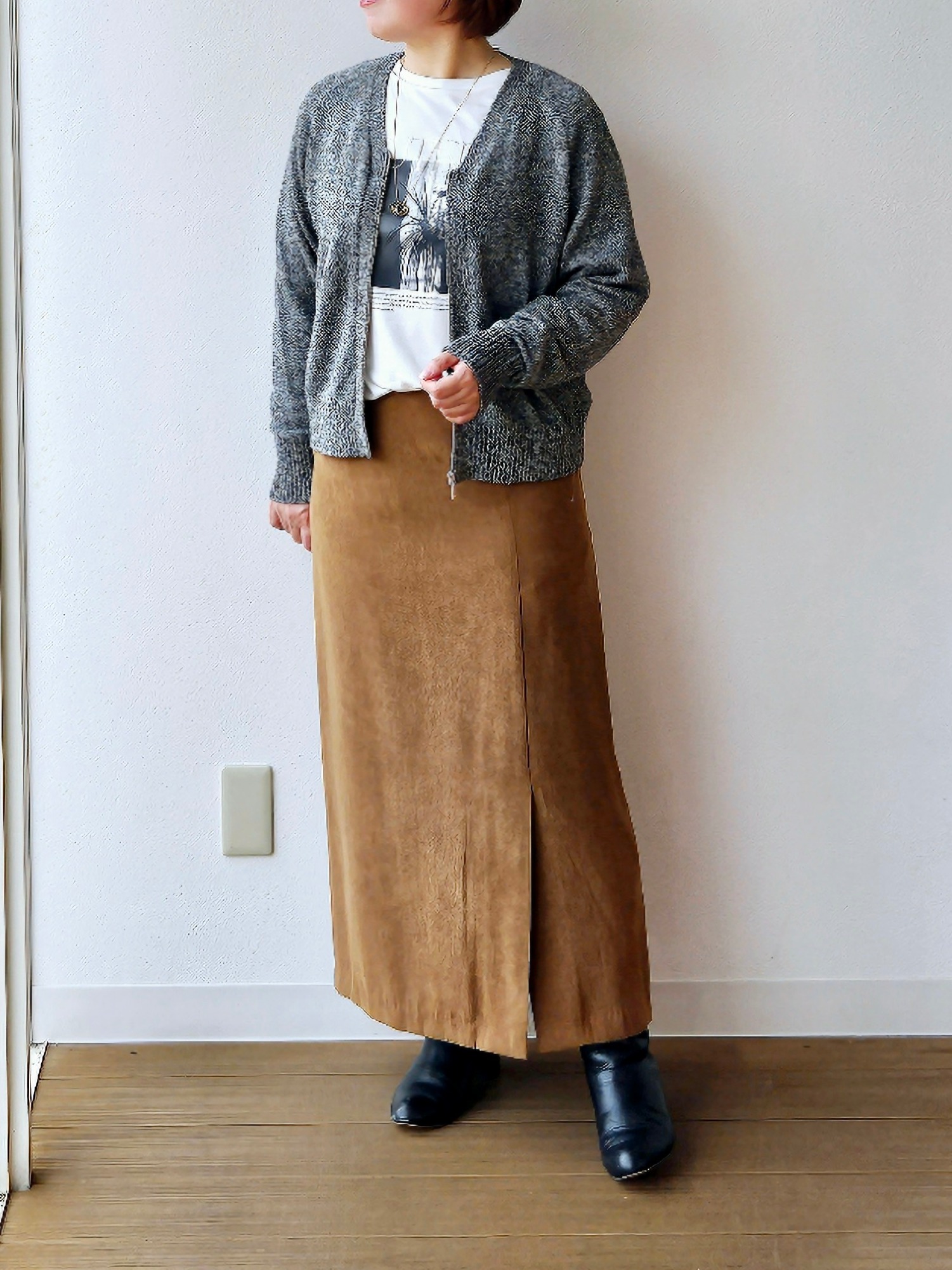 やじまさんの「UNTITLED｜【アンサンブル可/秋羽織り】杢調ジップカーディガン」を使ったコーディネート