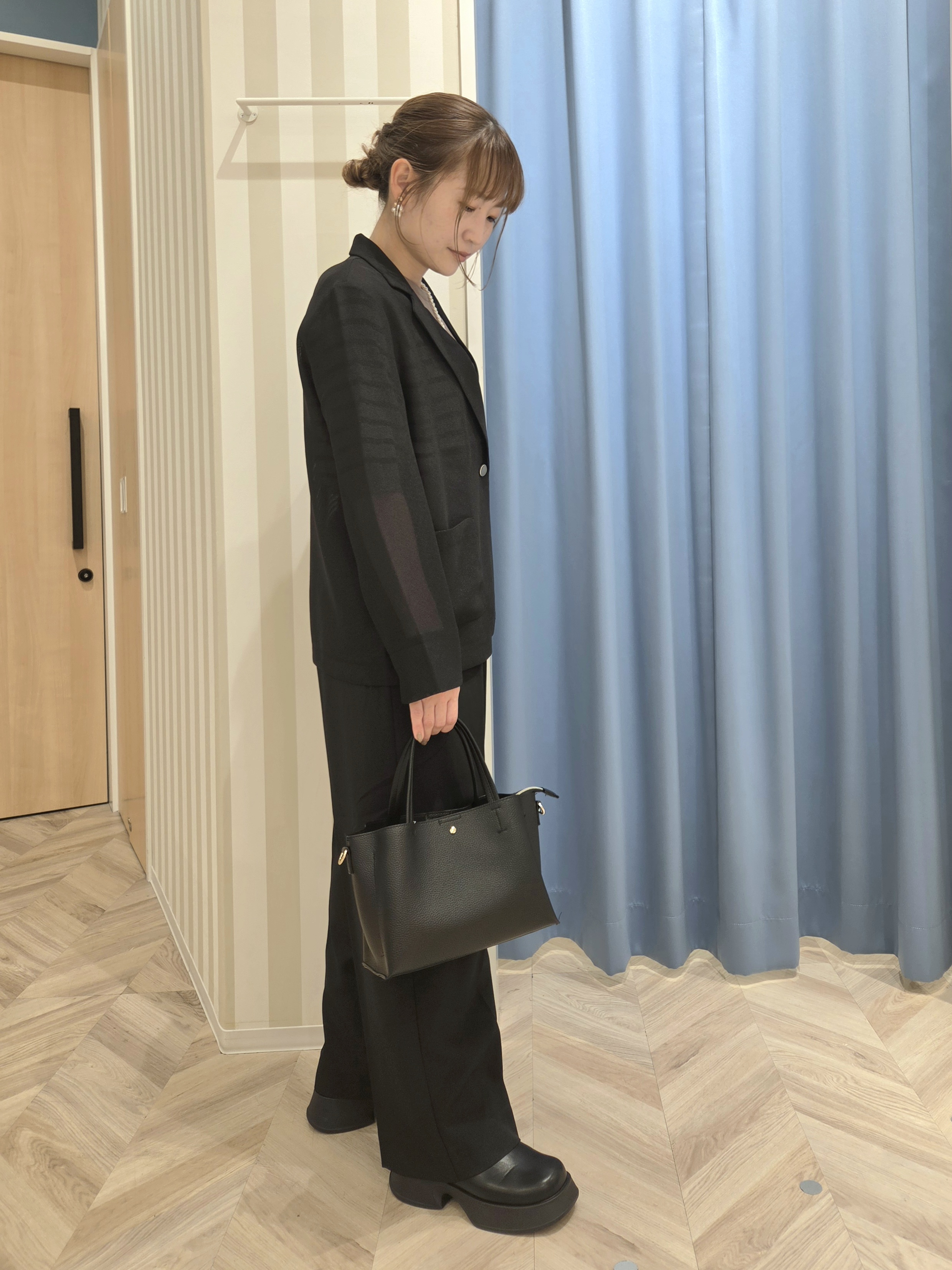 Ikumiさんの「SHOO･LA･RUE｜【通気性〇/セットアップ可/S-LL/洗濯機可】紫外線対策にも メッシュテーラードジャケット」を使ったコーディネート