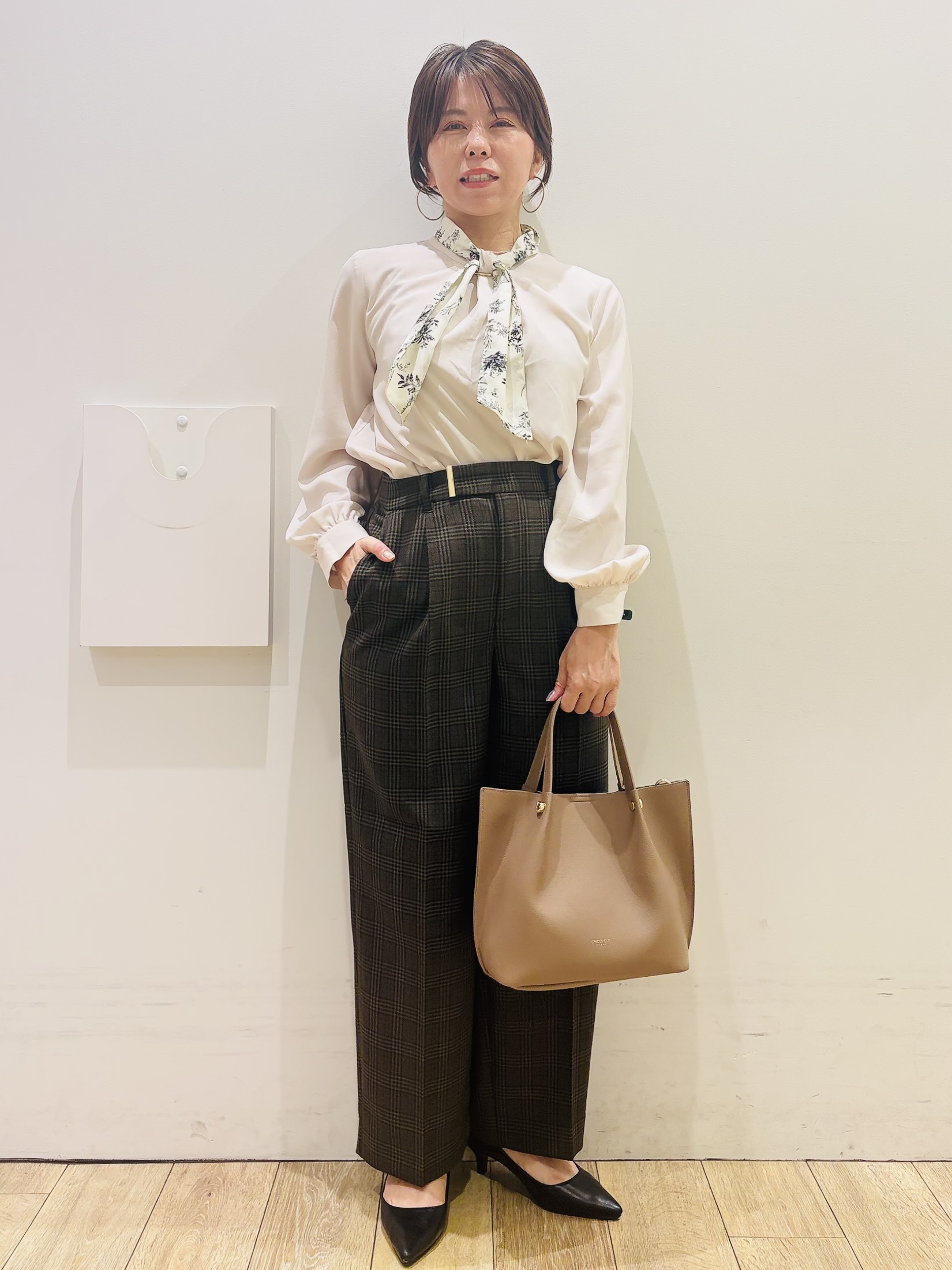 YUKOさんの「index｜【セットアップ可】ストレッチツイルワイドパンツ《防シワ／洗濯機OK》」を使ったコーディネート