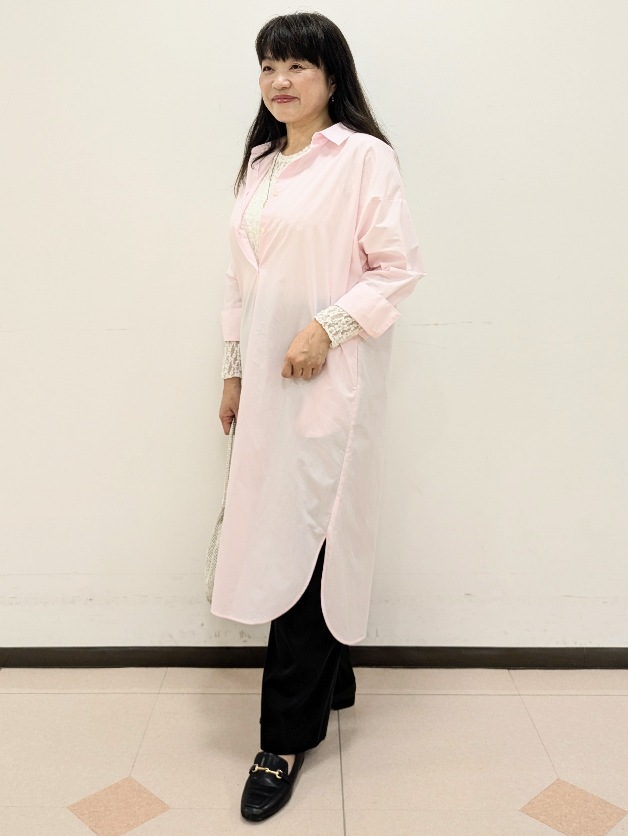 ともさんの「UNTITLED｜ロングシャツワンピース」を使ったコーディネート