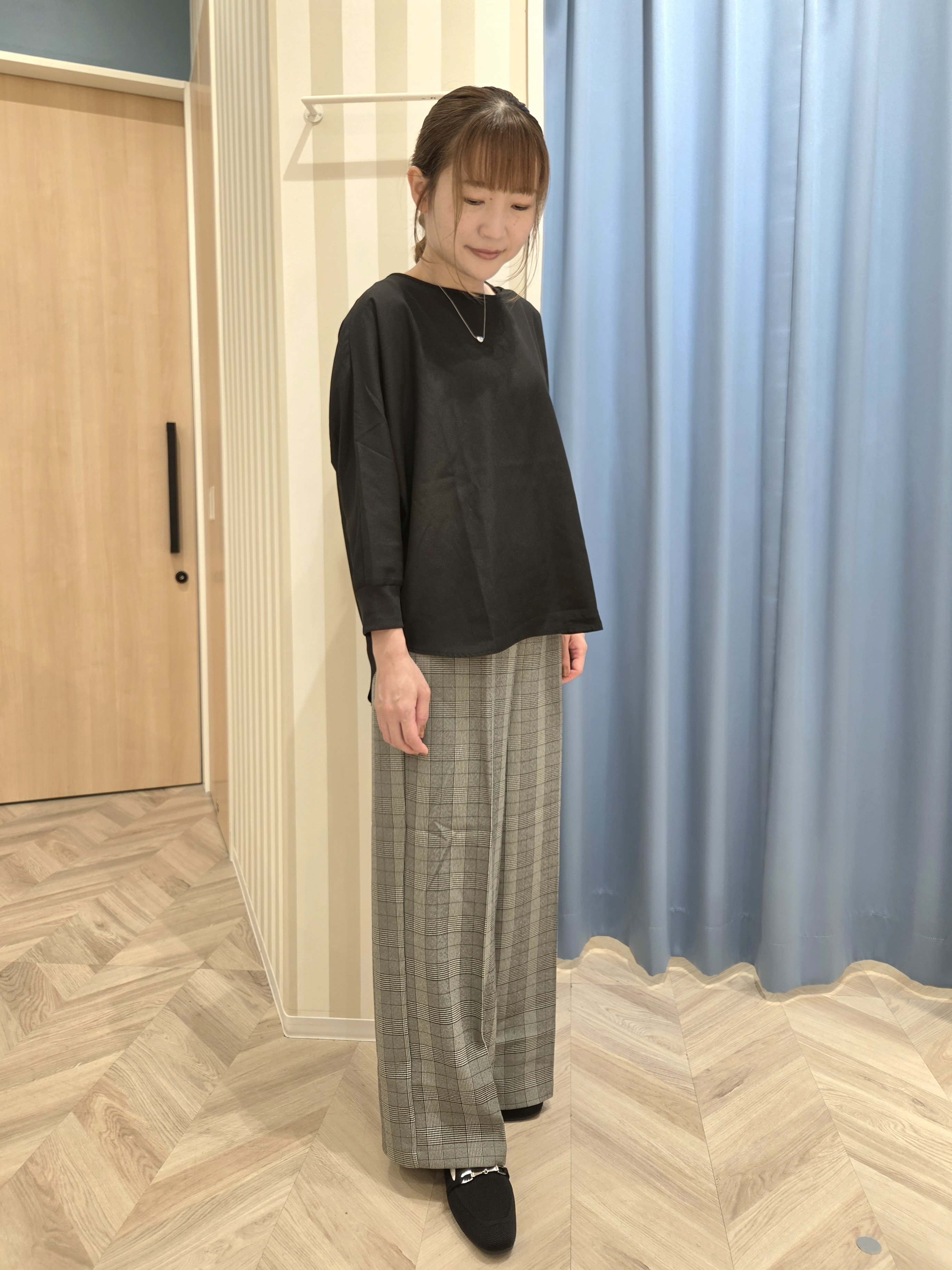 Ikumiさんの「SHOO･LA･RUE｜【着丈選べる/洗濯後しわになりにくい】インせず着られる ドルマンブラウス」を使ったコーディネート