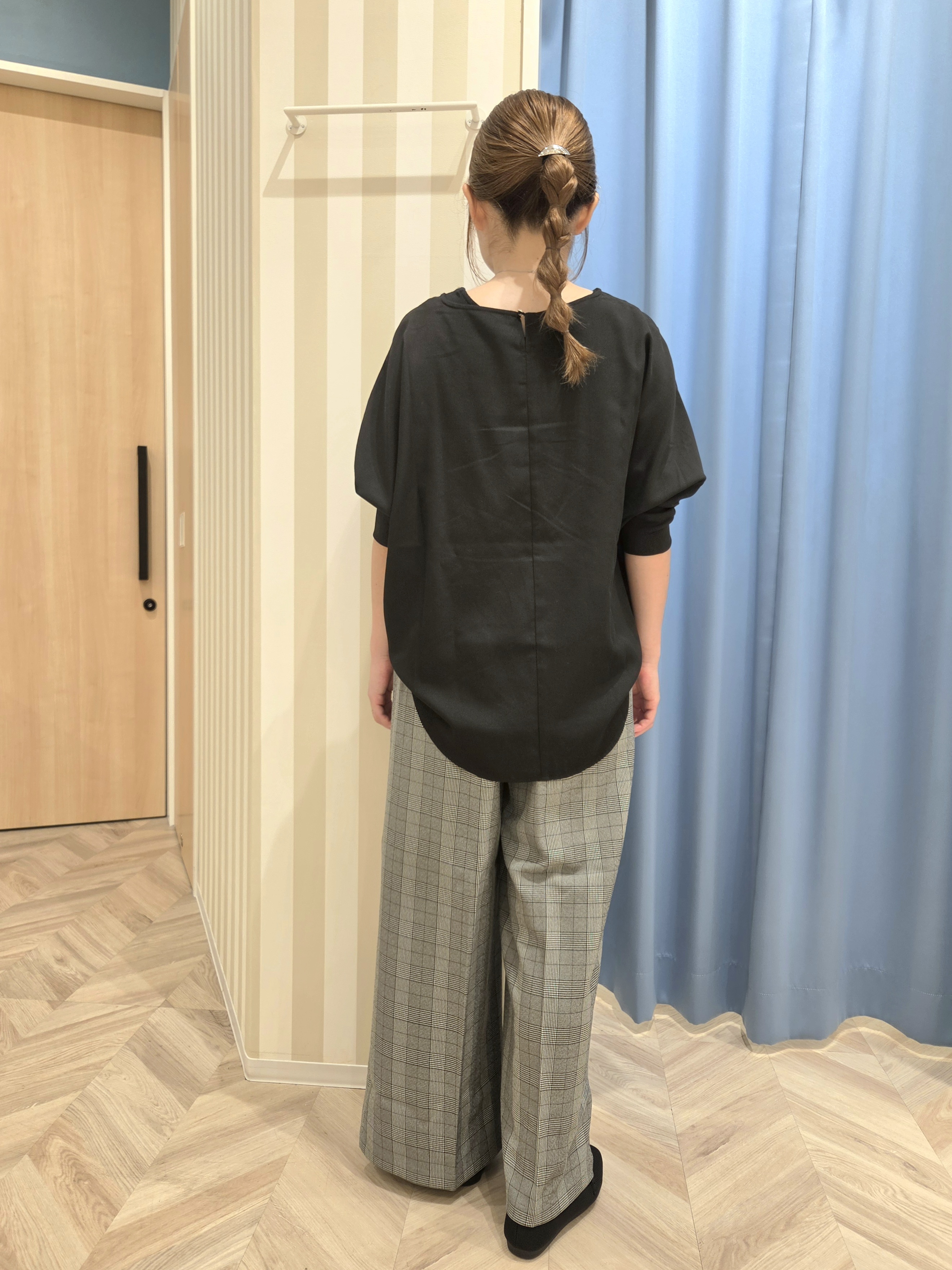 Ikumiさんの「SHOO･LA･RUE｜【着丈選べる/洗濯後しわになりにくい】インせず着られる ドルマンブラウス」を使ったコーディネート