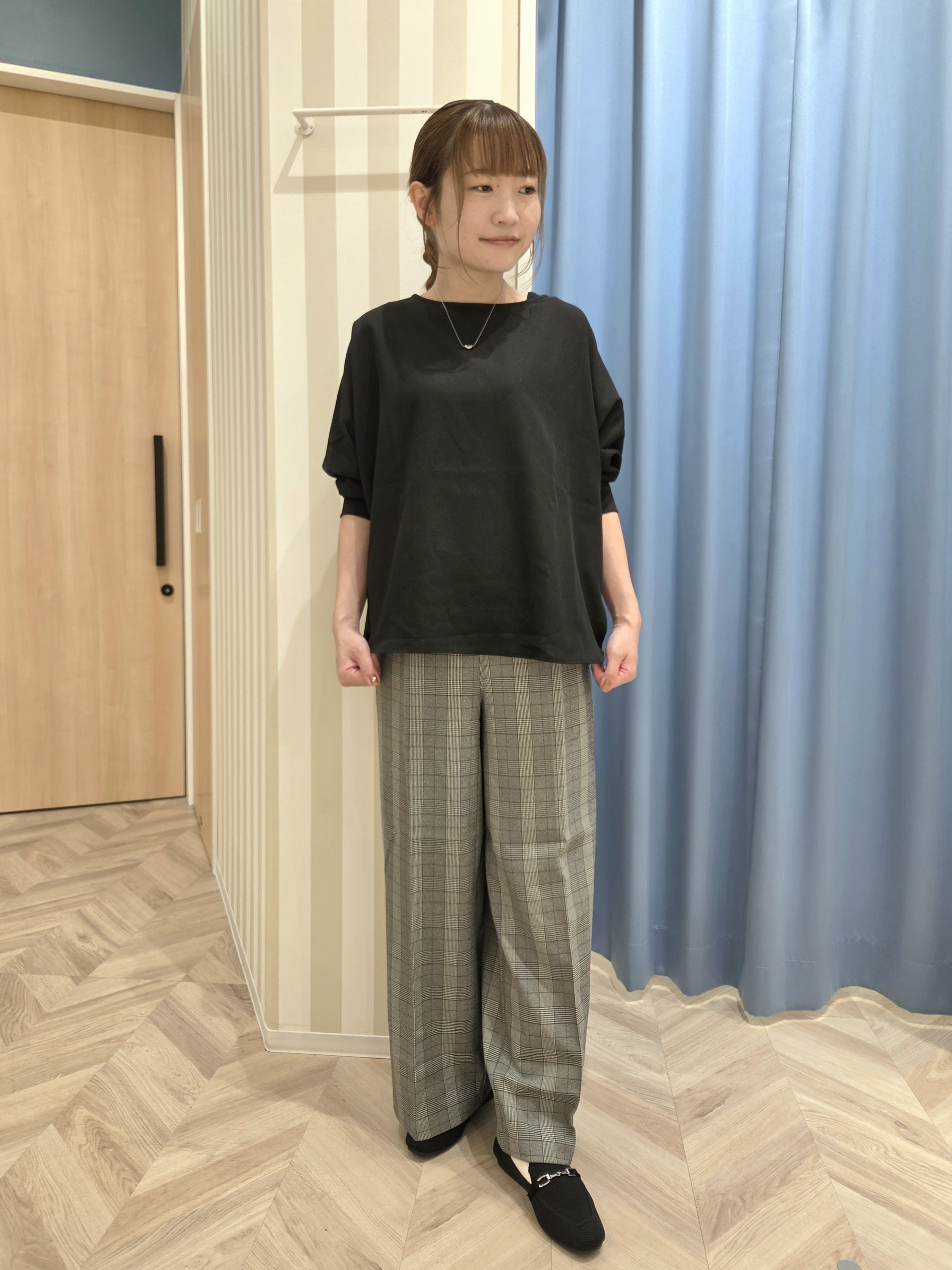 Ikumiさんの「SHOO･LA･RUE｜【着丈選べる/洗濯後しわになりにくい】インせず着られる ドルマンブラウス」を使ったコーディネート
