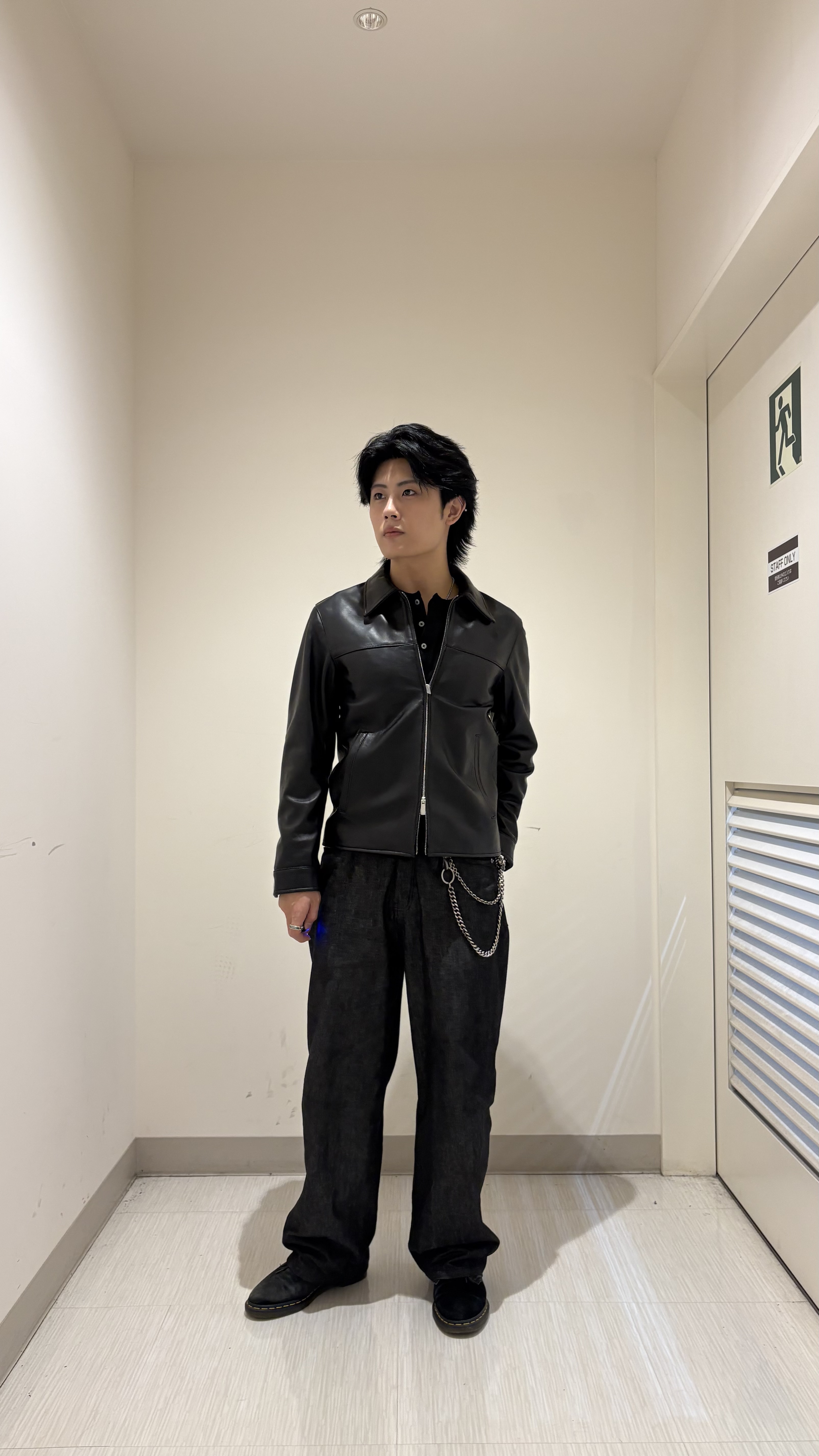 辻一樹さんの「tk.TAKEO KIKUCHI｜【本革】レザーブルゾン」を使ったコーディネート