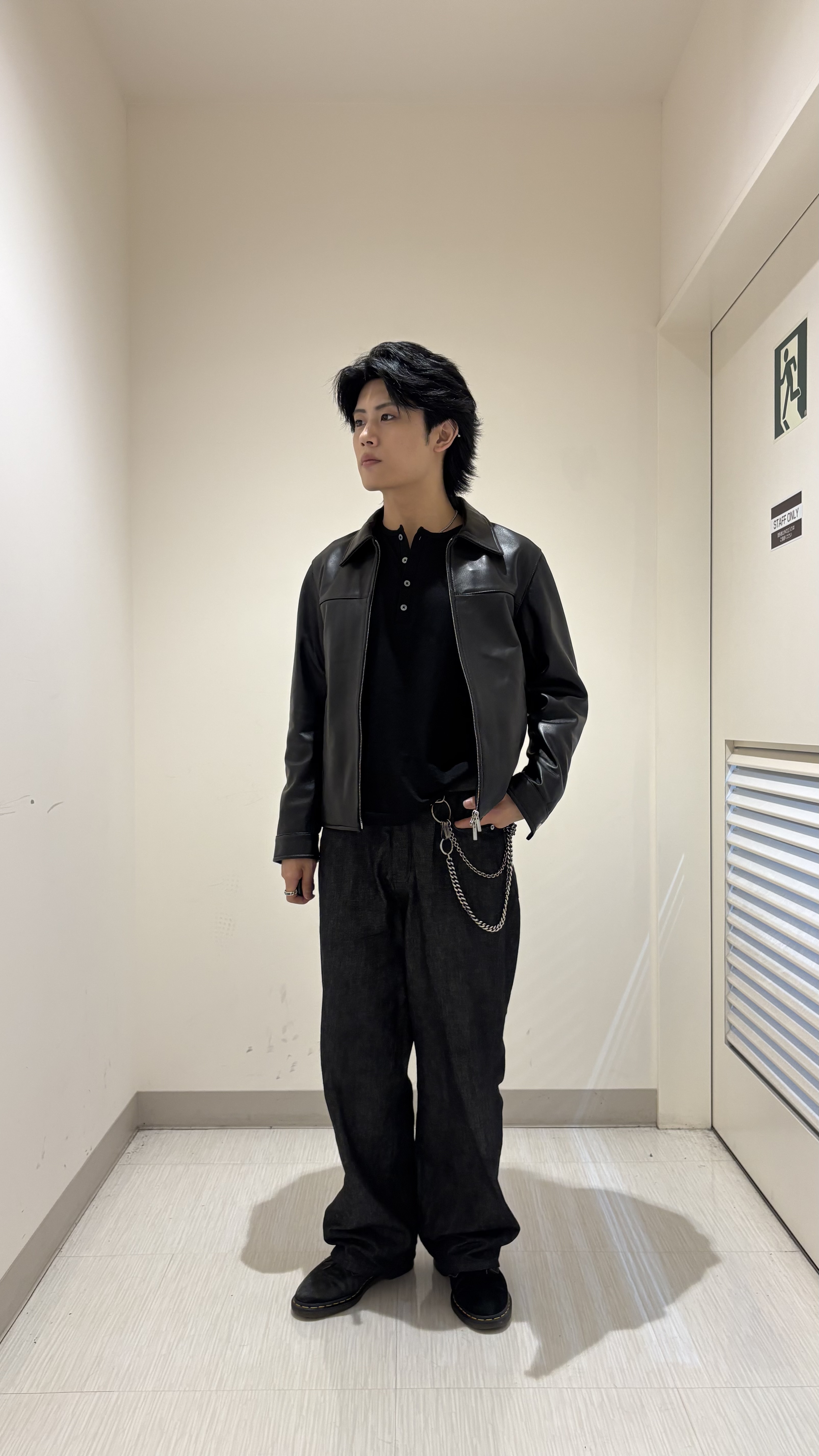 辻一樹さんの「tk.TAKEO KIKUCHI｜【本革】レザーブルゾン」を使ったコーディネート