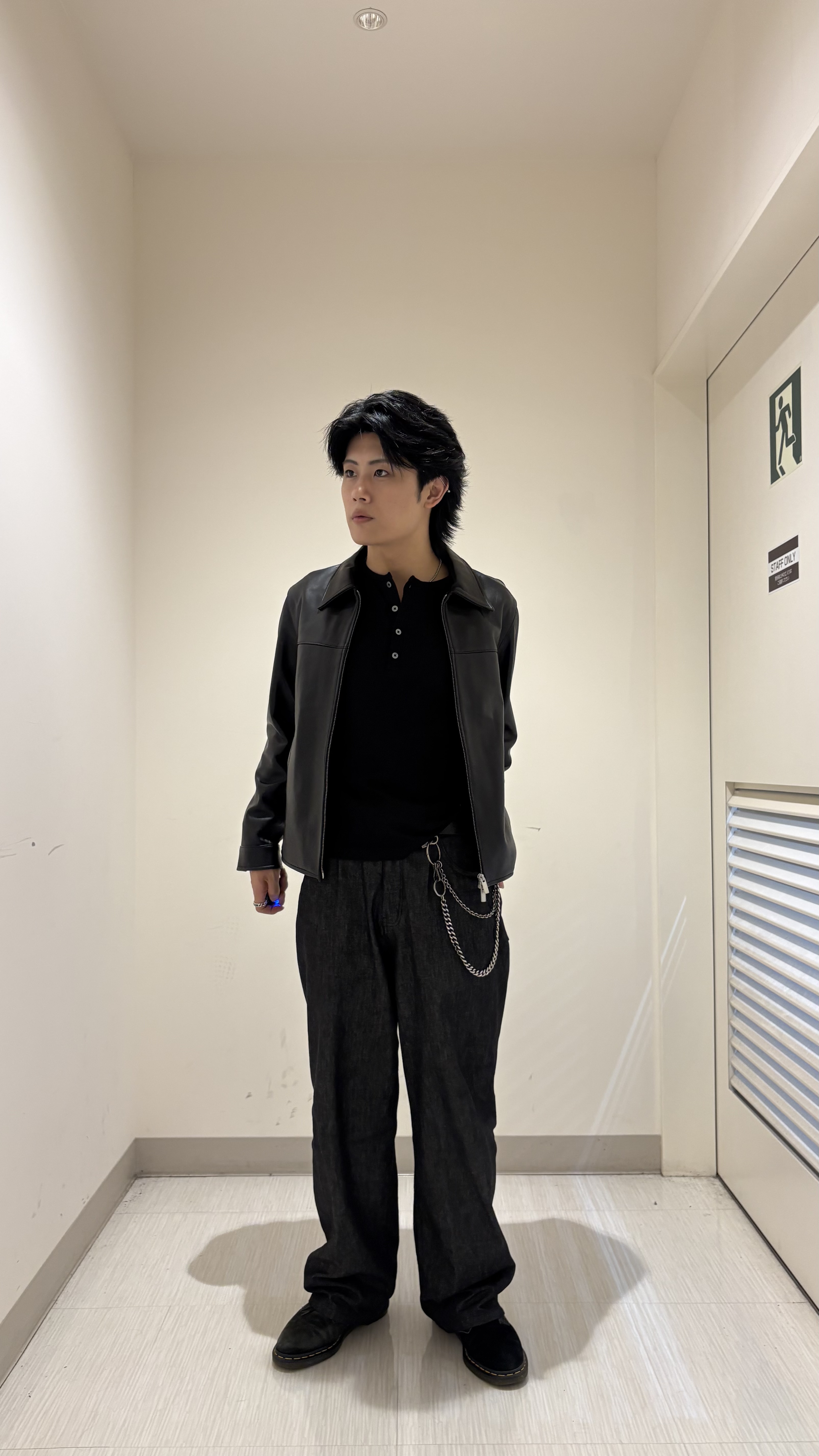 辻一樹さんの「tk.TAKEO KIKUCHI｜【本革】レザーブルゾン」を使ったコーディネート