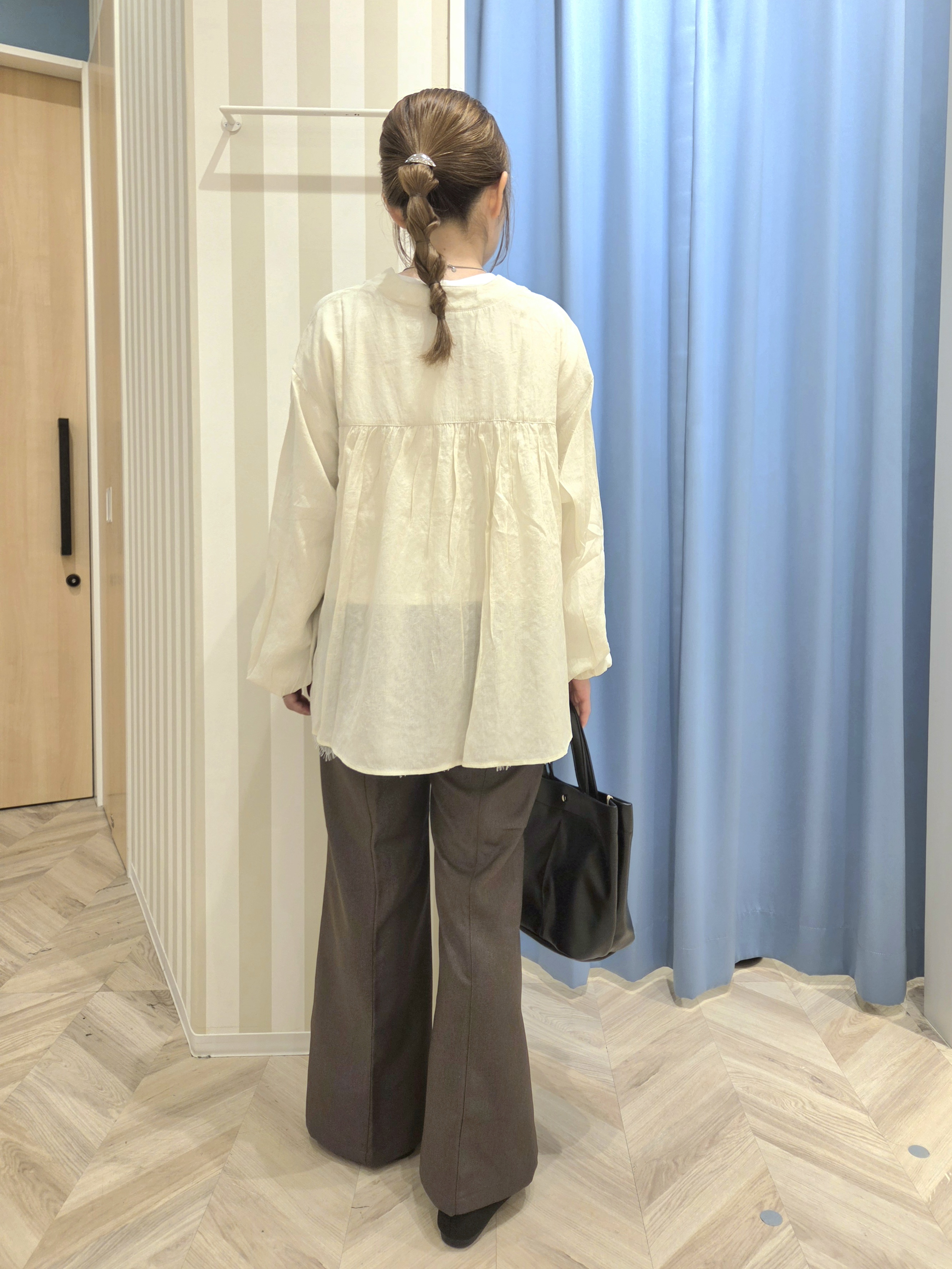 Ikumiさんの「SHOO･LA･RUE｜【S-LL/洗濯機可】着痩せシルエット シャーリングシャツカーディガン」を使ったコーディネート