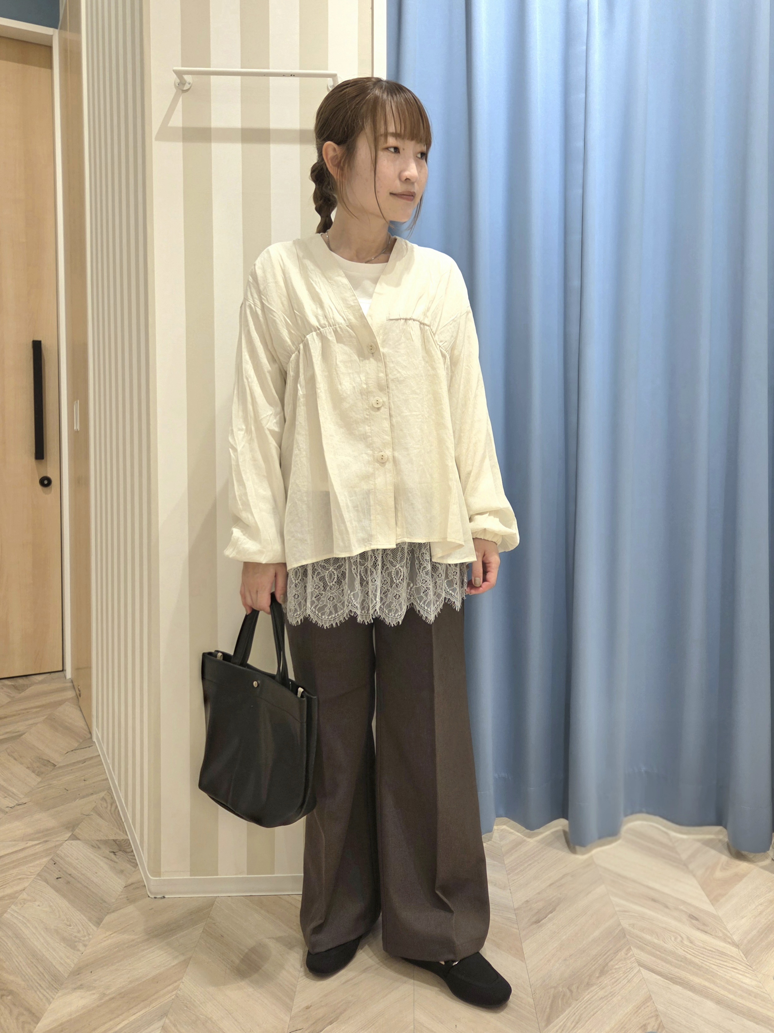 Ikumiさんの「SHOO･LA･RUE｜【S-LL/洗濯機可】着痩せシルエット シャーリングシャツカーディガン」を使ったコーディネート