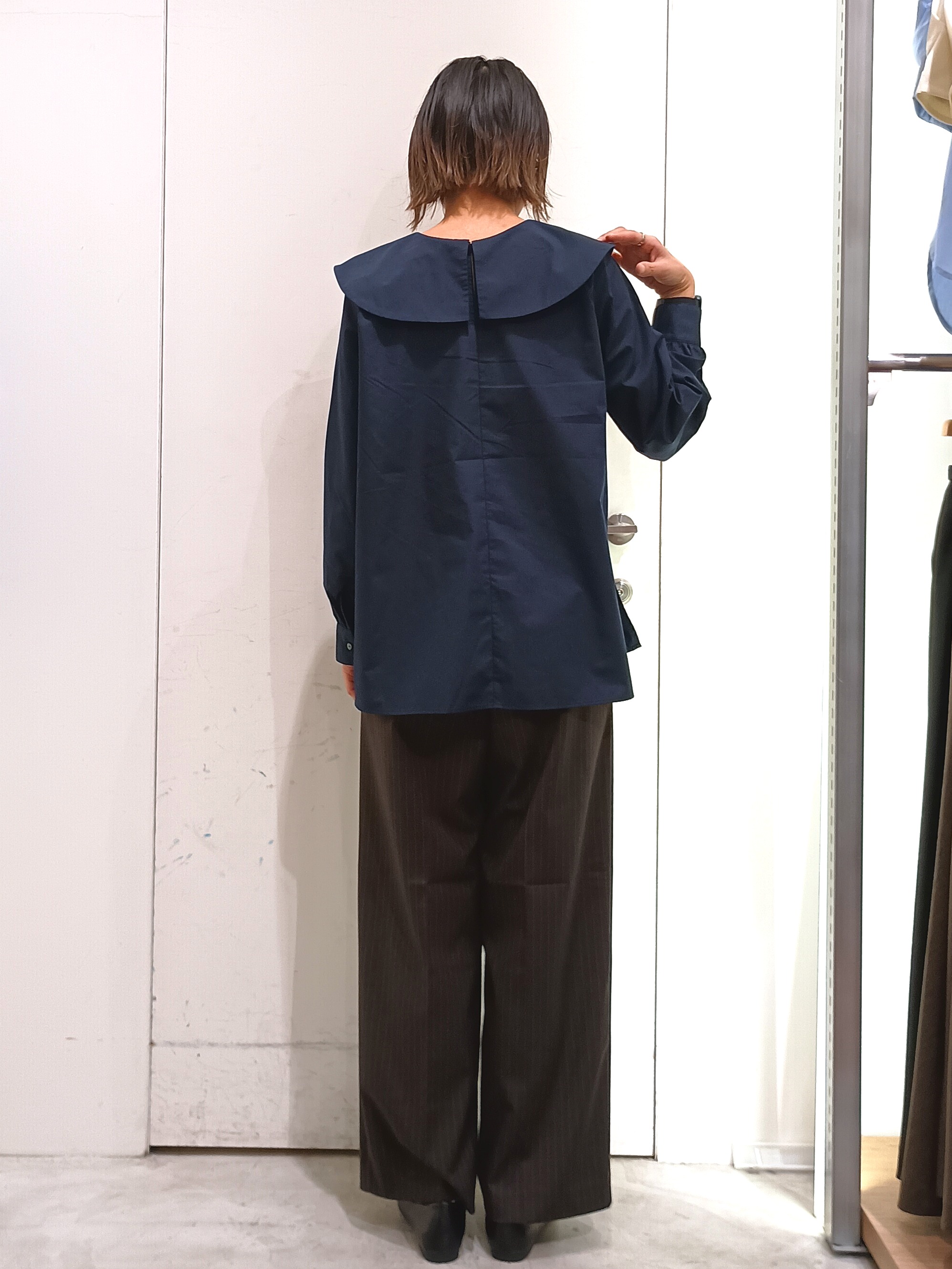 shinkoさんの「OPAQUE.CLIP｜ビックカラー リボンタイ付きシャツブラウス【洗濯機OK】」を使ったコーディネート