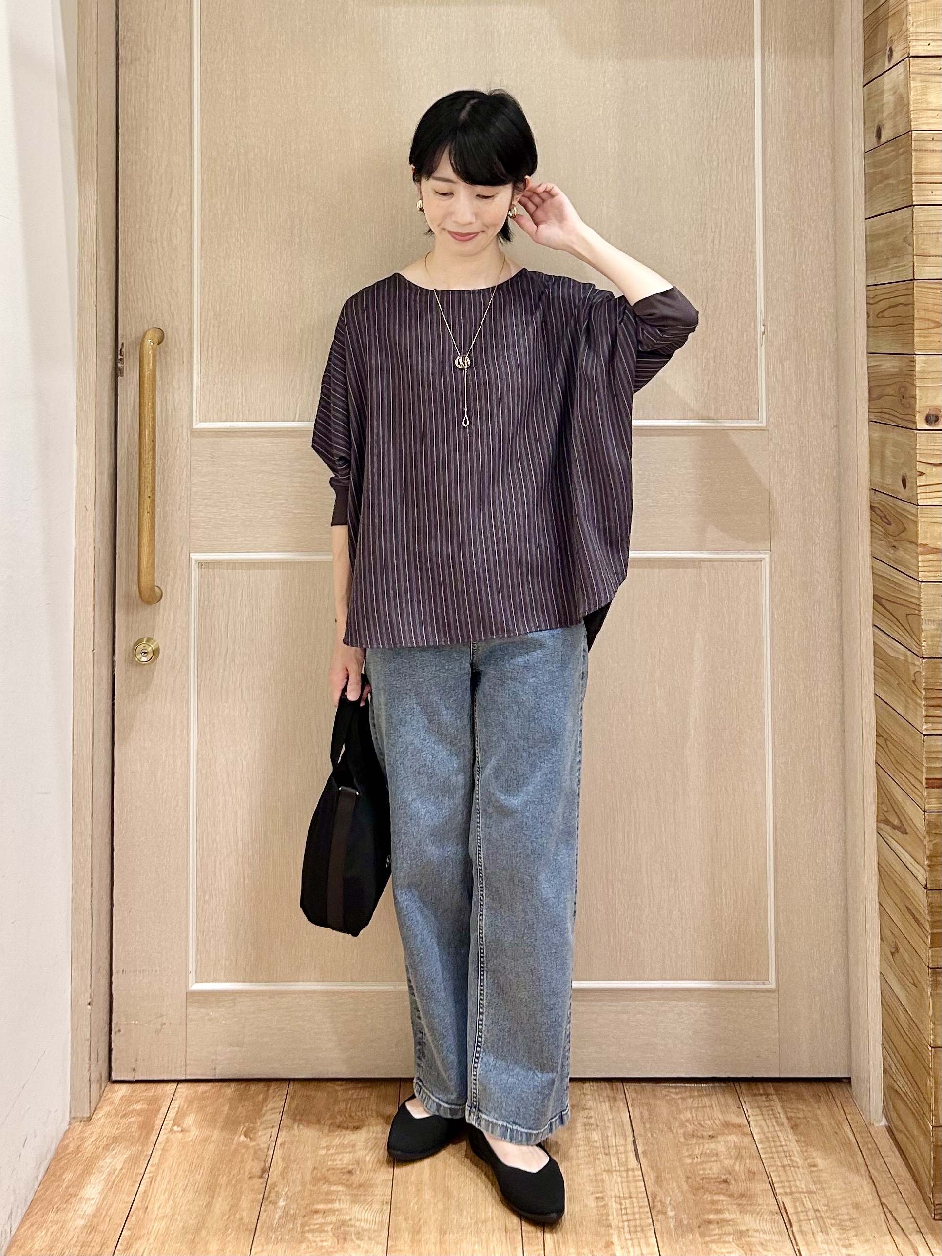 ちぐささんの「SHOO･LA･RUE｜【着丈選べる/洗濯後しわになりにくい】インせず着られる ドルマンブラウス」を使ったコーディネート