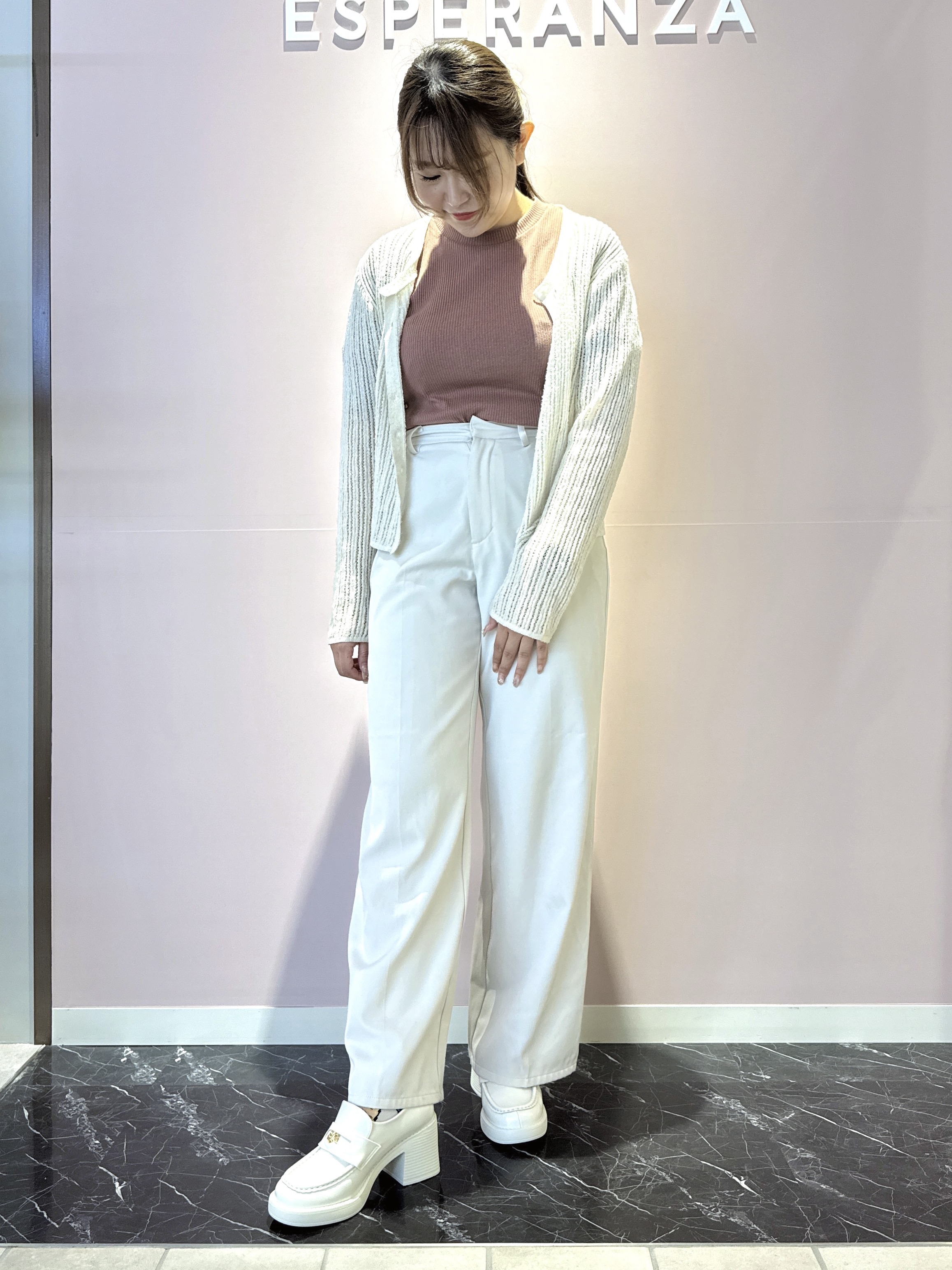 neinaさんの「ESPERANZA｜ペニーローファー」を使ったコーディネート