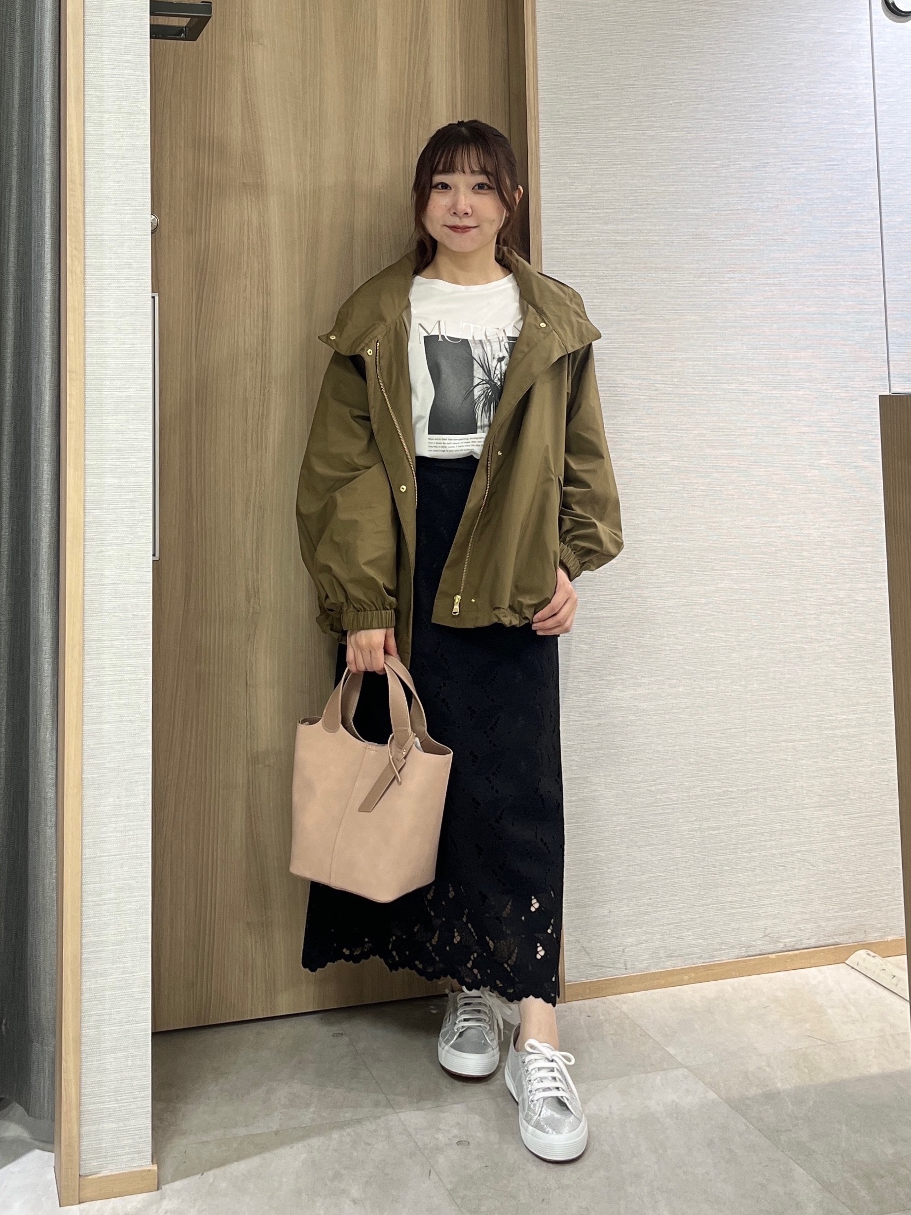 KAHOさんの「UNTITLED｜【撥水/秋羽織り】タフタマウンテンパーカー」を使ったコーディネート