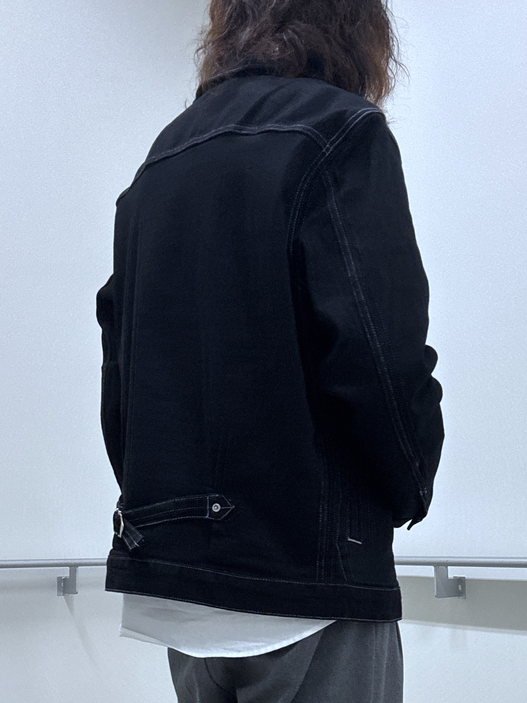おーのさんの「TAKEO KIKUCHI｜【BOWLER HAT LABEL】ブラックデニムGジャン」を使ったコーディネート