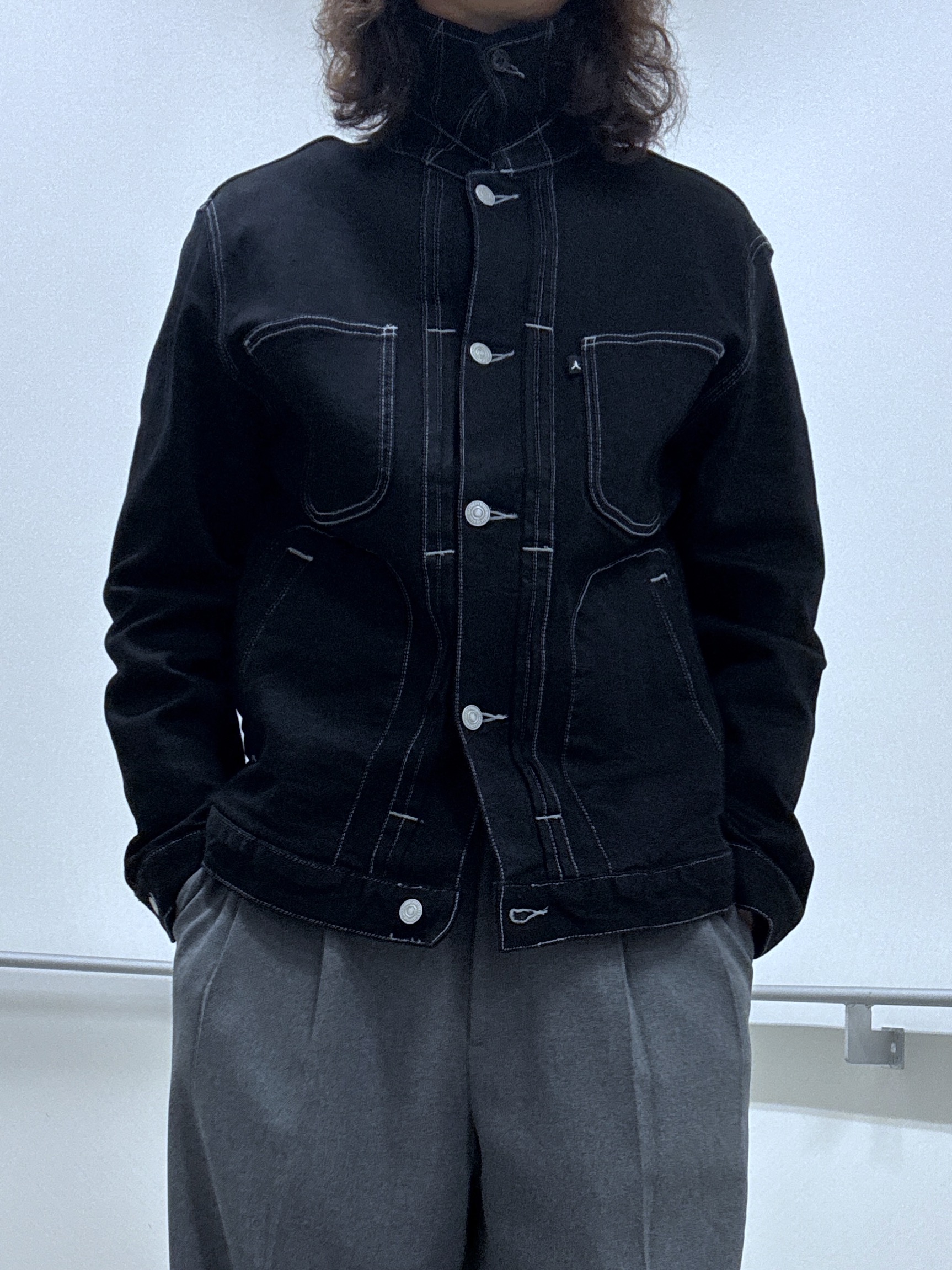 おーのさんの「TAKEO KIKUCHI｜【BOWLER HAT LABEL】ブラックデニムGジャン」を使ったコーディネート