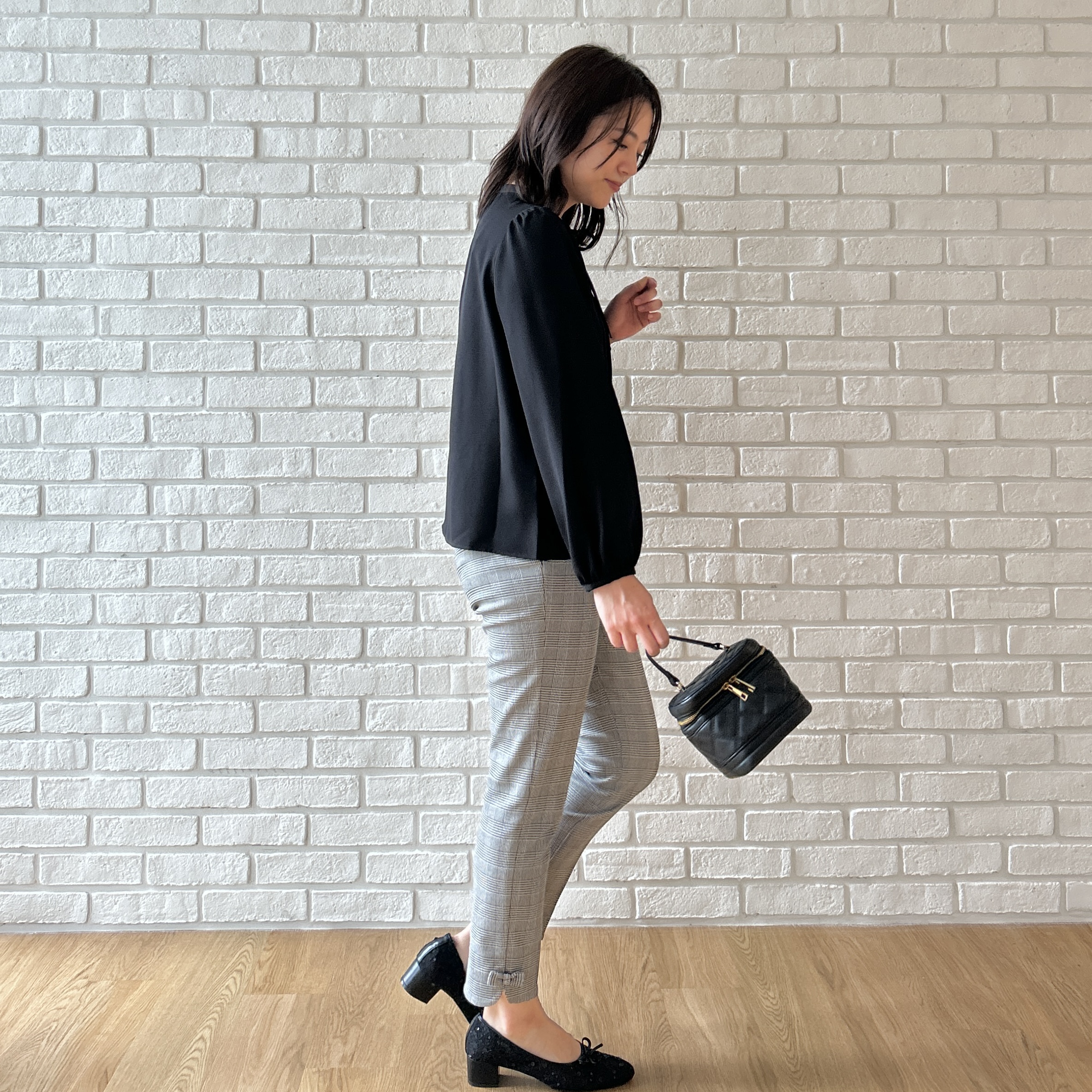 shinoさんの「Couture brooch｜【衿元リボンが可憐】ピンタック レース ブラウス」を使ったコーディネート