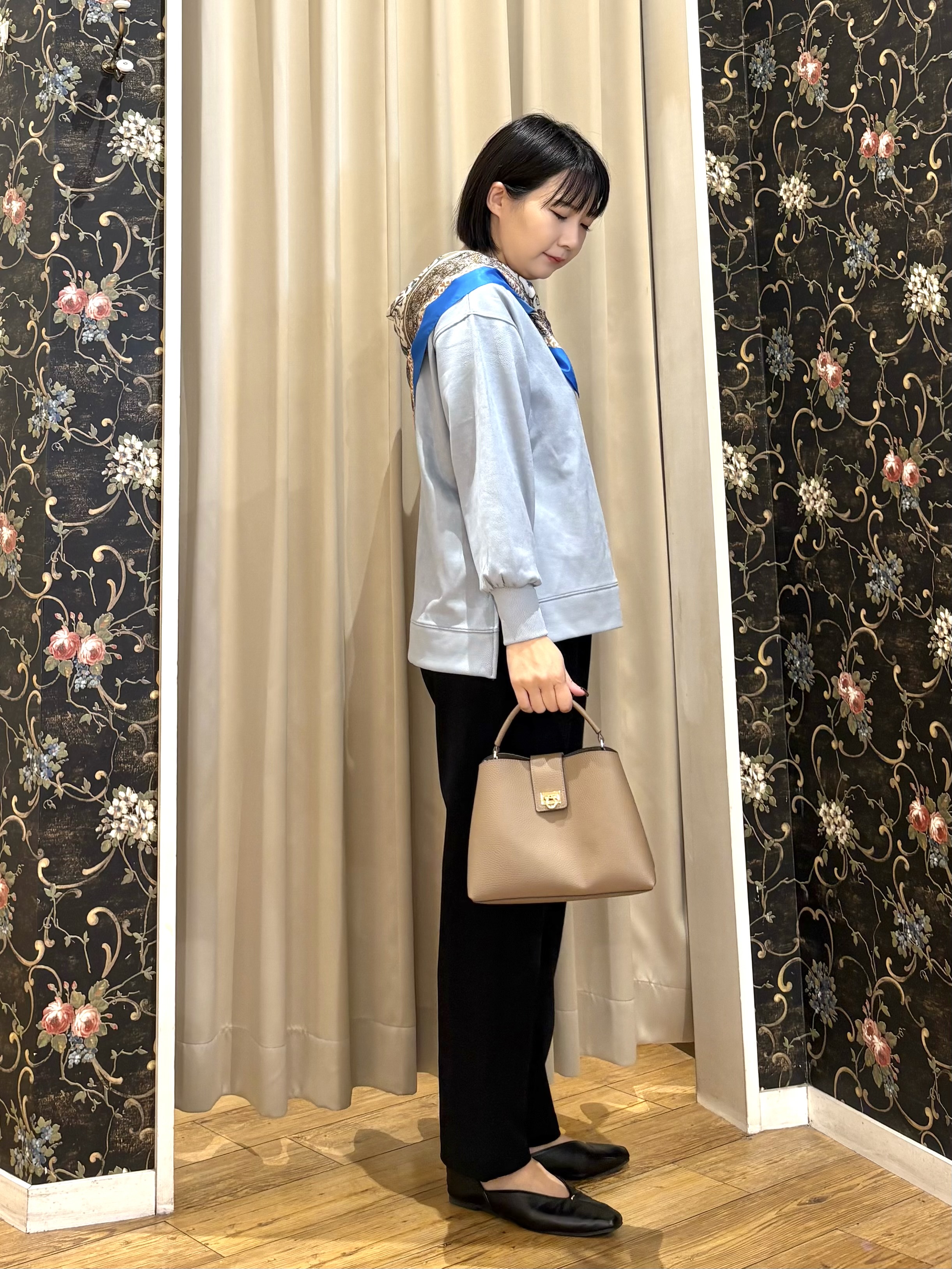 ネリさんの「SHOO･LA･RUE｜【SS-LL/ストレッチ】洗濯後しわになりにくい スマートイージーパンツ」を使ったコーディネート