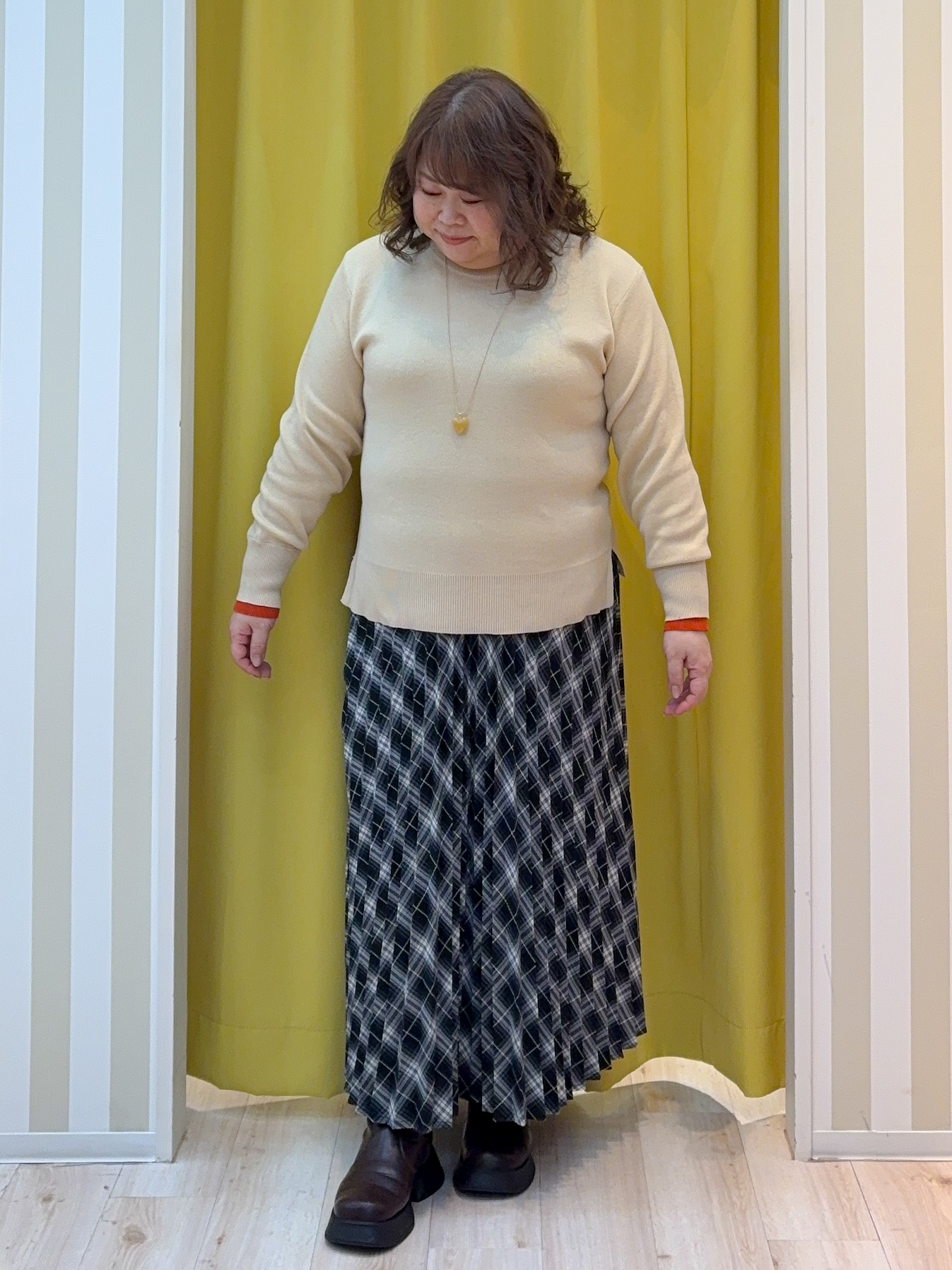 kotoさんさんの「SHOO･LA･RUE｜【毛玉になりにくい/S-LL/洗濯機可/体型カバー】Vネックゆったりカーディガン」を使ったコーディネート