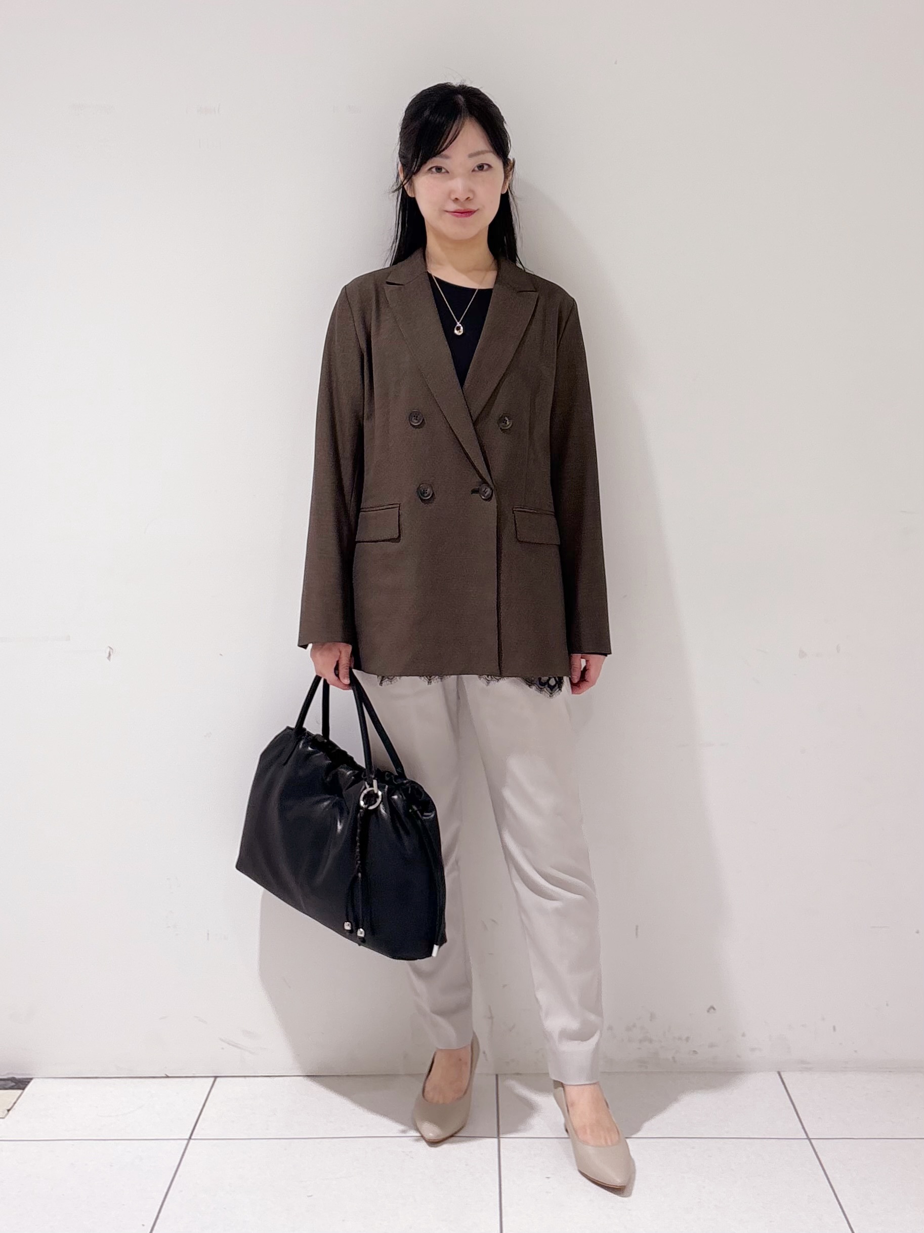 momokoさんの「INDIVI｜【洗濯機OK／ストレッチ◎】秋はじめのダブルジャケット」を使ったコーディネート