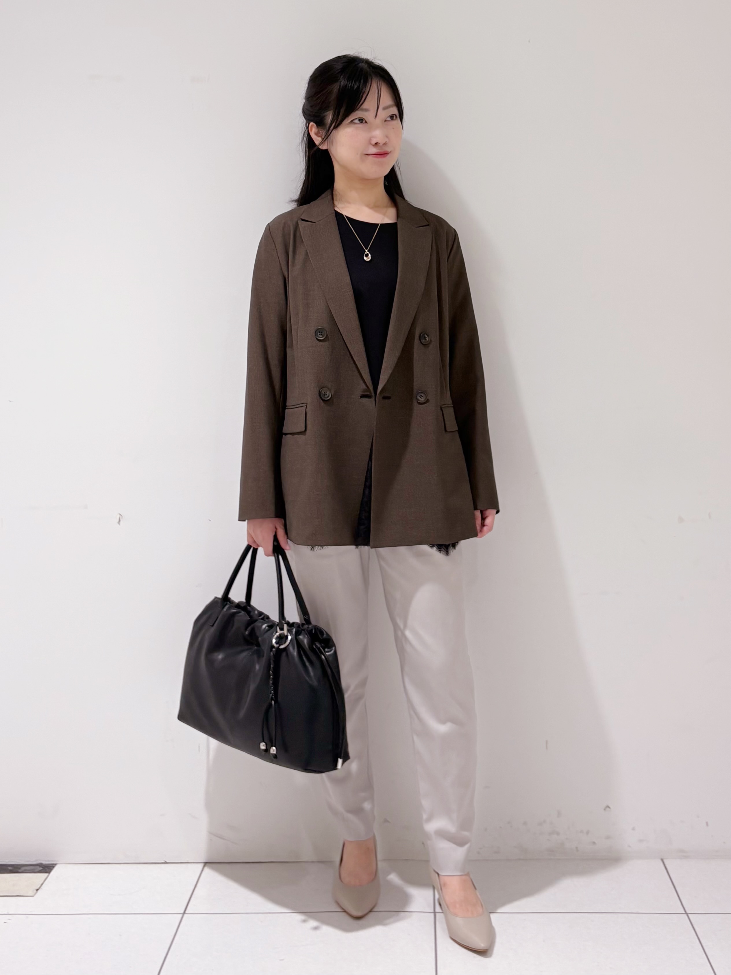 momokoさんの「INDIVI｜【洗濯機OK／ストレッチ◎】秋はじめのダブルジャケット」を使ったコーディネート