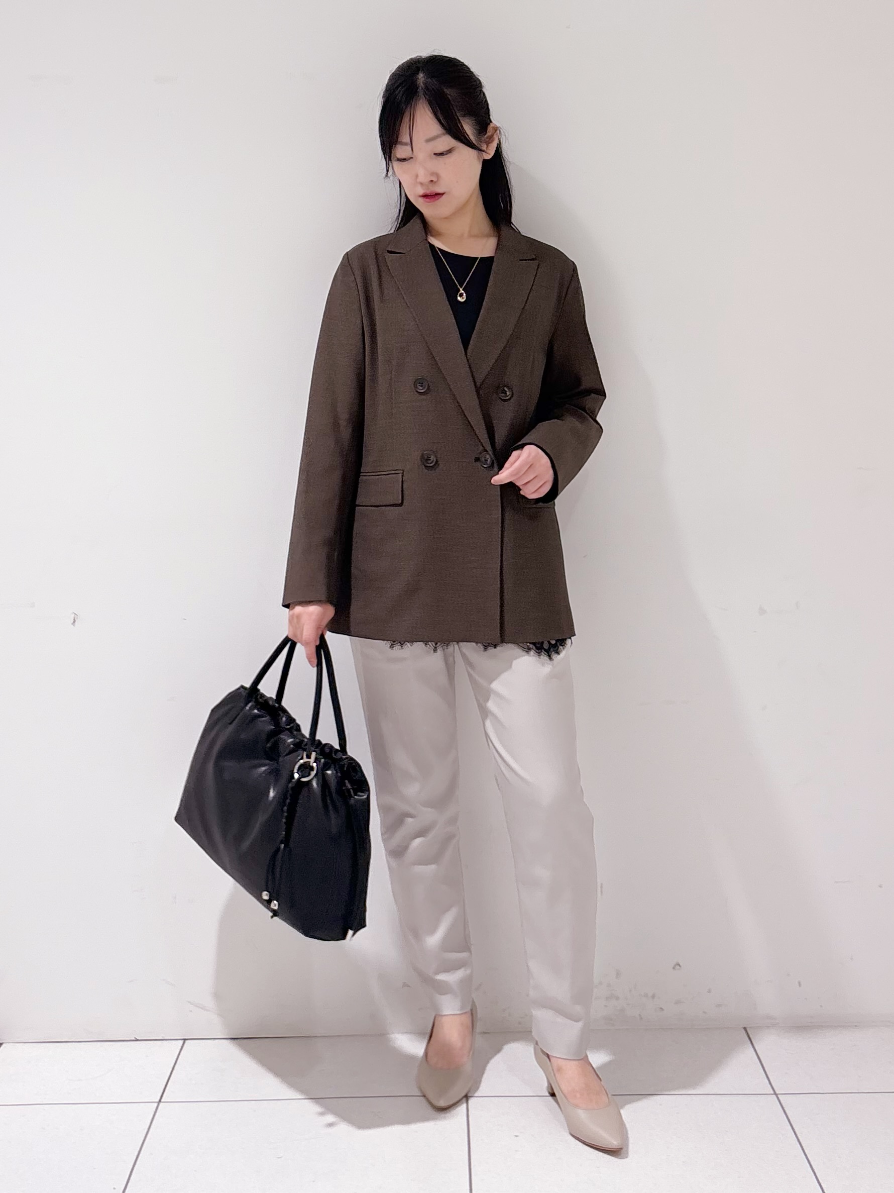 momokoさんの「INDIVI｜【洗濯機OK／ストレッチ◎】秋はじめのダブルジャケット」を使ったコーディネート