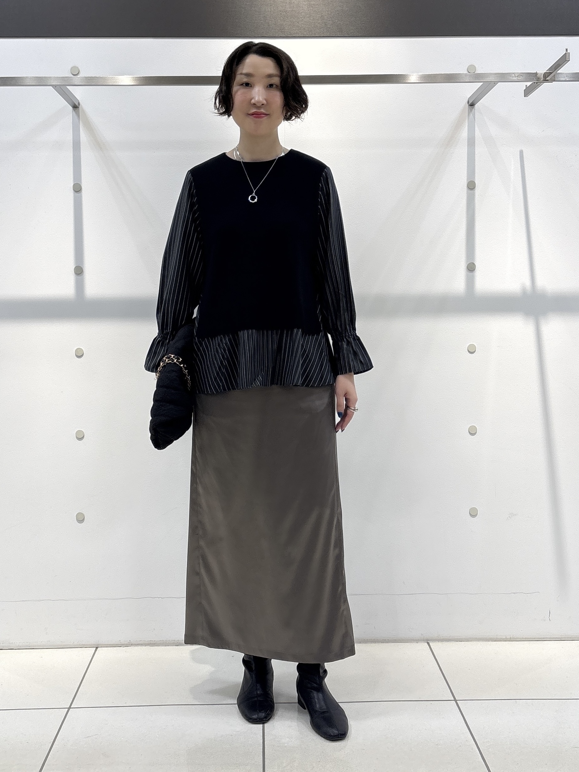 yuriさんの「INDIVI｜【洗える／1枚でコーデ完成】重ね着風ニットトップス」を使ったコーディネート