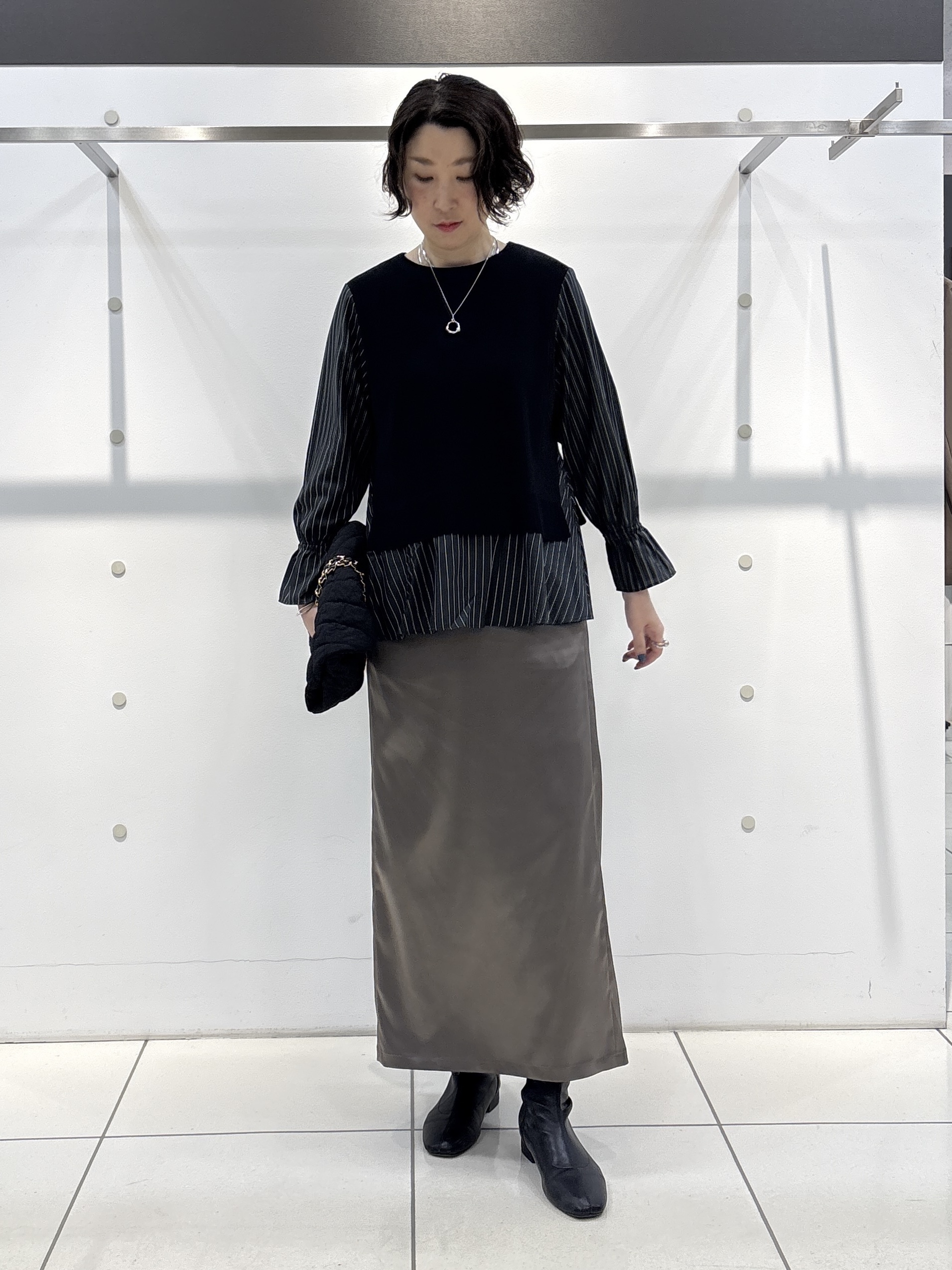 yuriさんの「INDIVI｜【洗える／1枚でコーデ完成】重ね着風ニットトップス」を使ったコーディネート