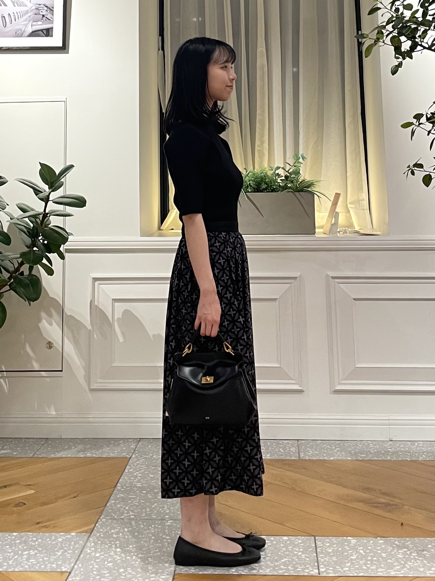Lilyさんの「DRESSTERIOR｜【異素材コンビ】オーバーラップサークルコンビワンピース」を使ったコーディネート